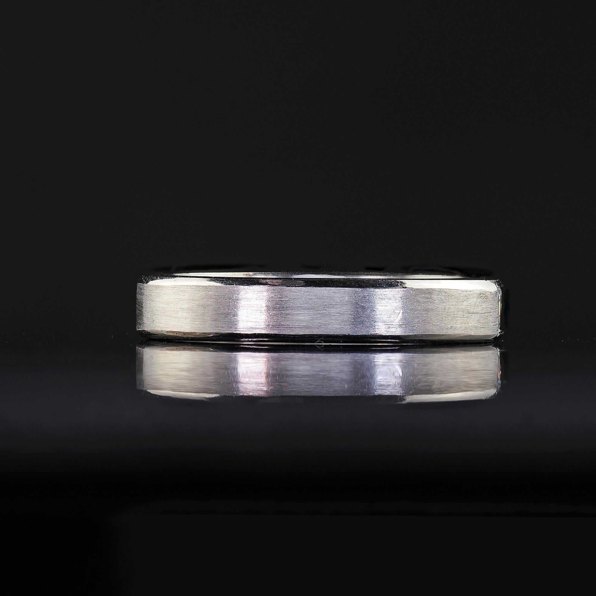 Vintage Estate 18K White Gold Carre Cut Diamond Half Wedding Band - Size 7 3/4 For Sale 3