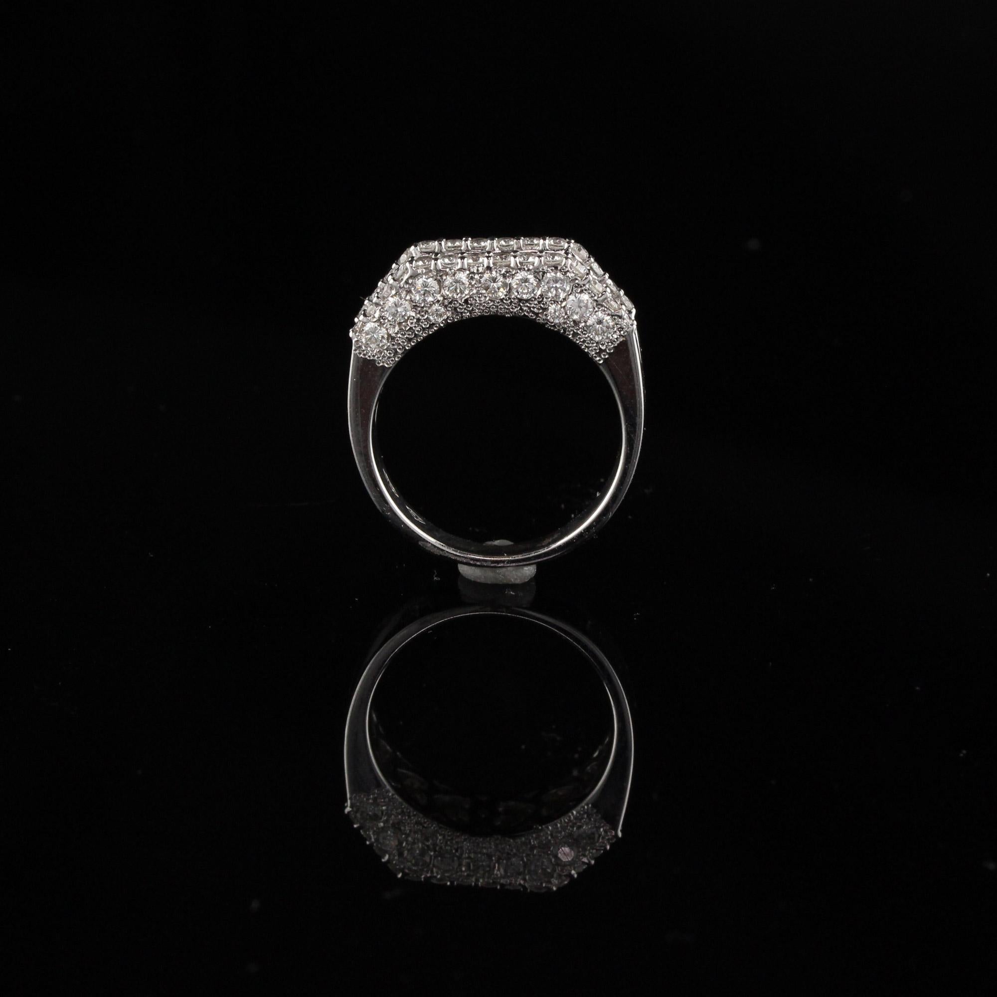 Women's Vintage Estate 18 Karat White Gold Diamond Ring For Sale