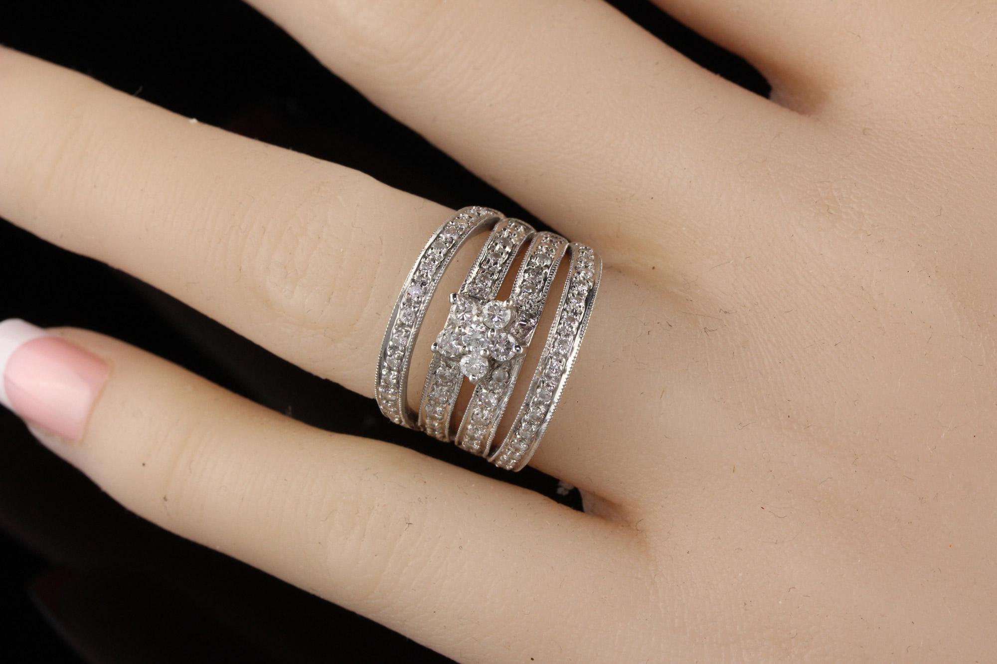 Anillo Vintage Estate de Oro Blanco de 18 Kilates y Diamantes en venta 1