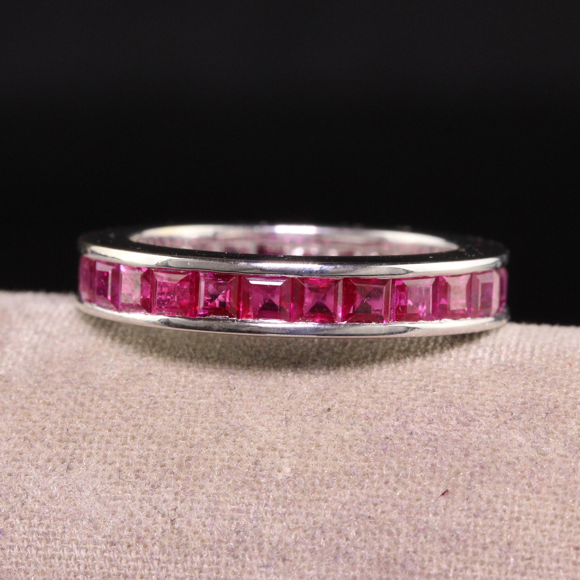 Beautiful Vintage Estate 18K White Gold Square Cut Ruby Eternity Band. This beautiful band is crafted in 18k white gold. It has natural rubies going around the entire ring and it is in great condition with vibrant color.

Item #R1380

Metal: 18K