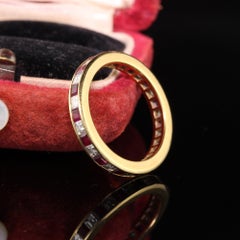 Vintage Estate 18 Karat Yellow Gold Carre Cut Diamond and Ruby Wedding Band