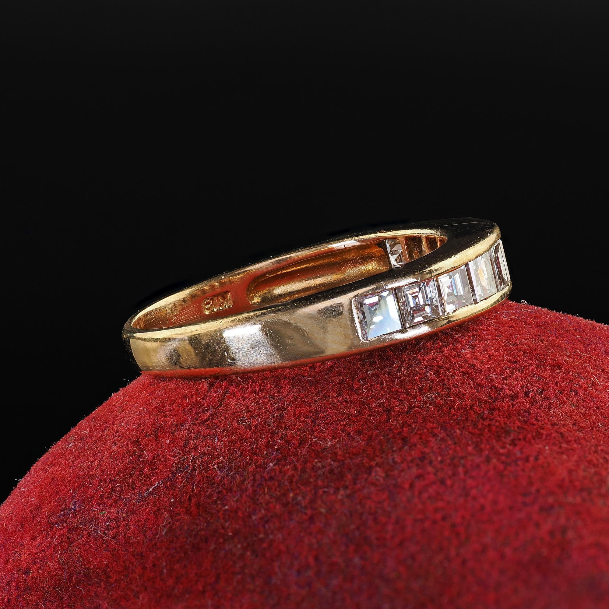 Square Cut Vintage Estate 18K Yellow Gold Carre Cut Diamond Wedding Band Ring For Sale