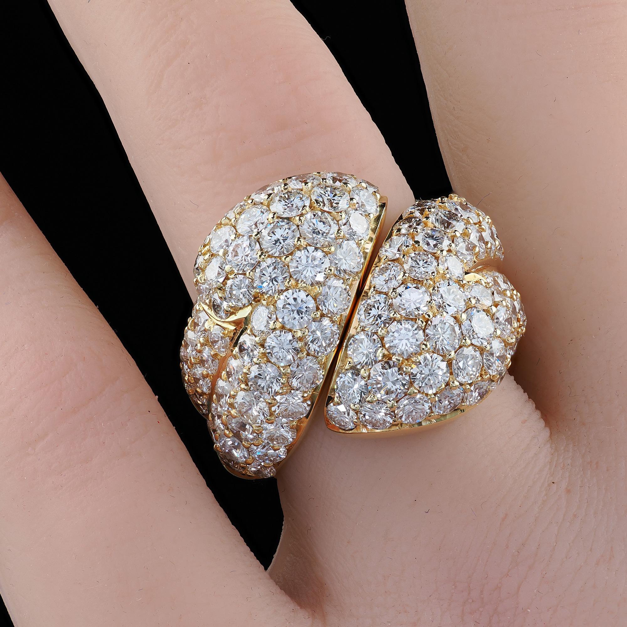 Anello da cocktail con doppio anello di diamanti in oro giallo 18 carati di proprietà dell'epoca in vendita 5