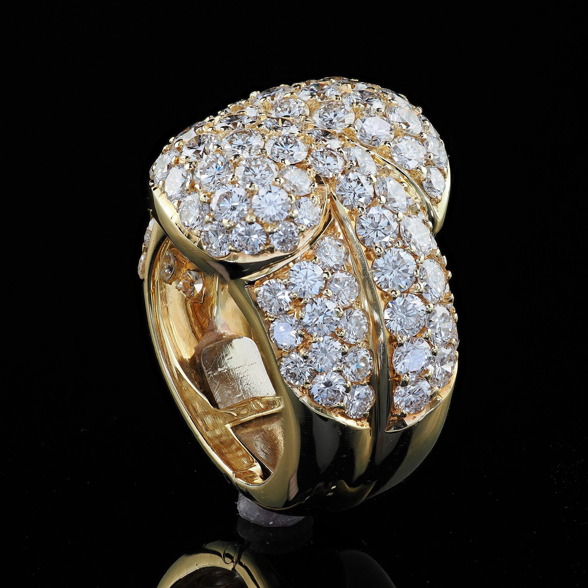 Anello da cocktail con doppio anello di diamanti in oro giallo 18 carati di proprietà dell'epoca in vendita 3