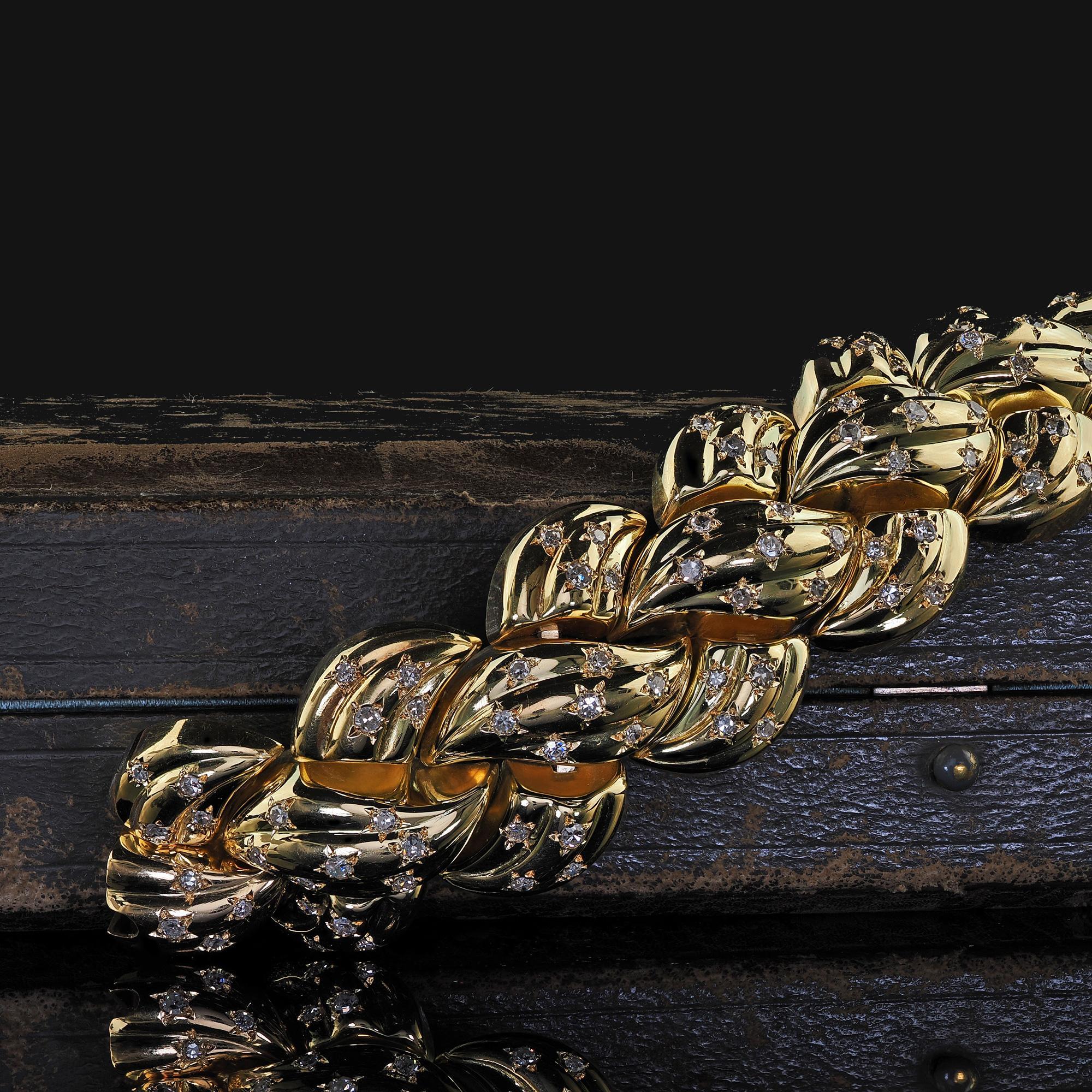 Vintage Estate 18K Yellow Gold Single Cut Diamond Star Set Weave Bracelet For Sale 4