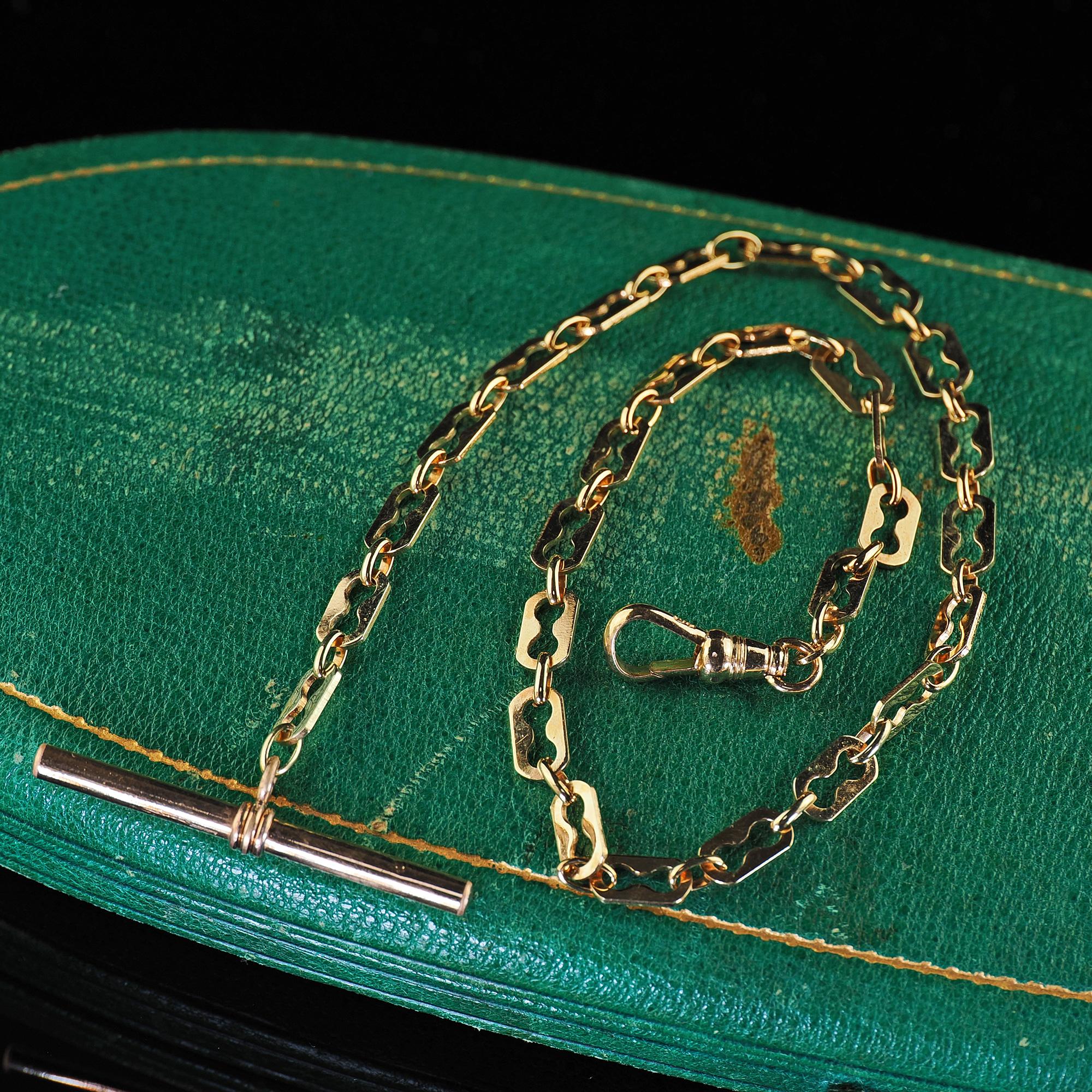 Contemporary Vintage Estate 18K Yellow Gold Watch Fob Chain Link - 13 inches For Sale