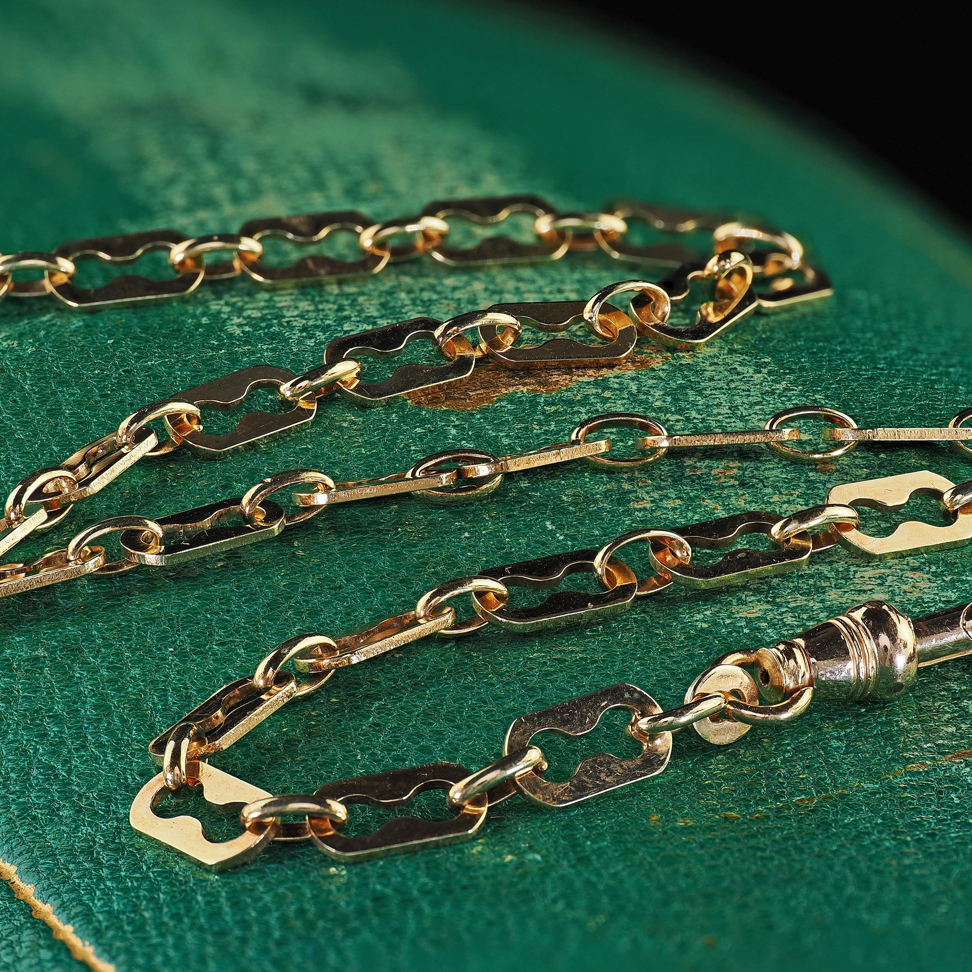 Vintage Estate 18K Yellow Gold Watch Fob Chain Link - 13 inches In Good Condition For Sale In Great Neck, NY