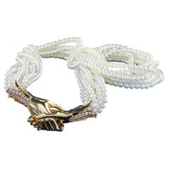 Collar Vintage Estate Carrera y Carrera 18K Oro Diamante Manos Tomadas Perla