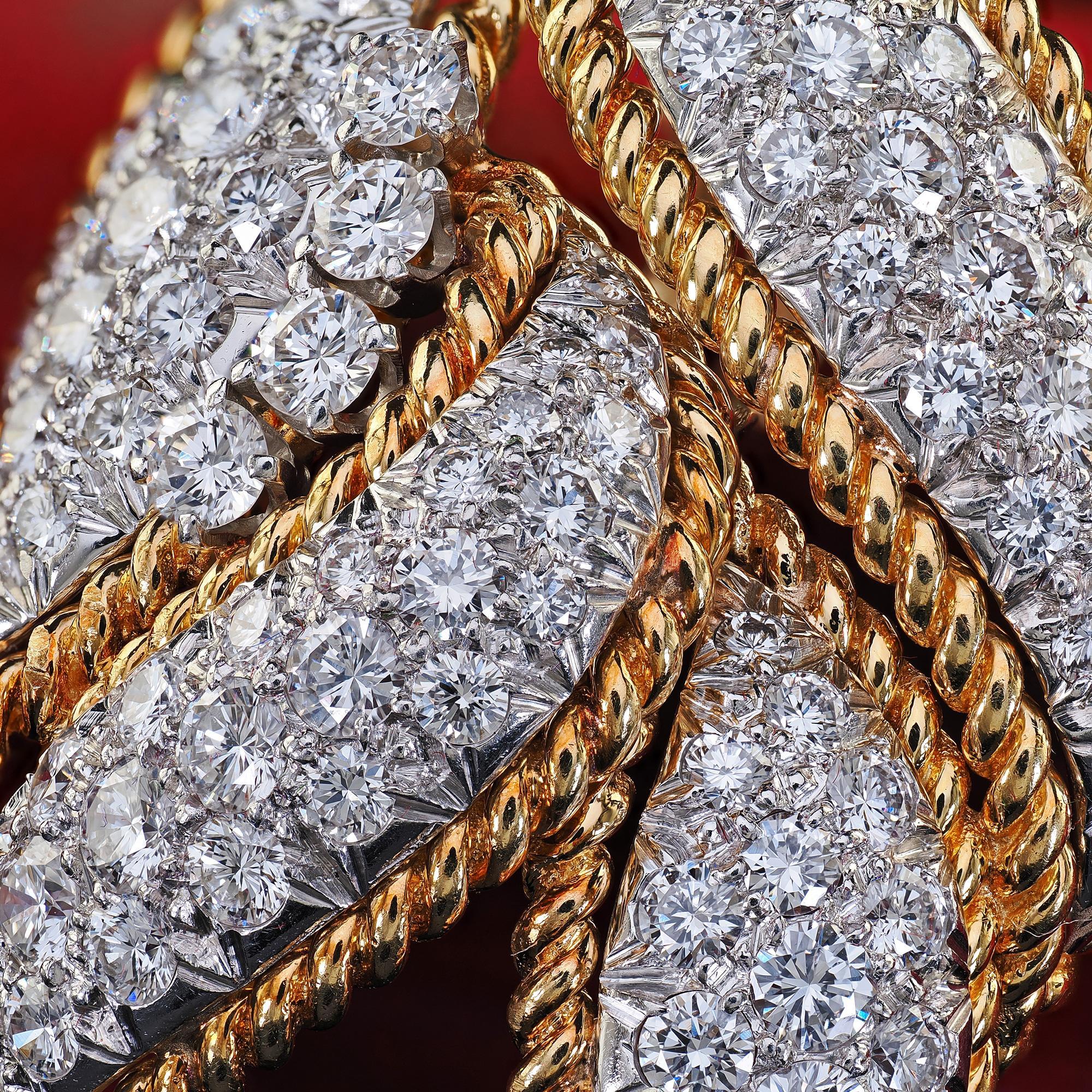 Vintage Estate David Webb 18 Karat Gelbgold und Platin Diamant-Blumenanhänger mit Blumenanhänger, Vintage im Zustand „Gut“ im Angebot in Great Neck, NY