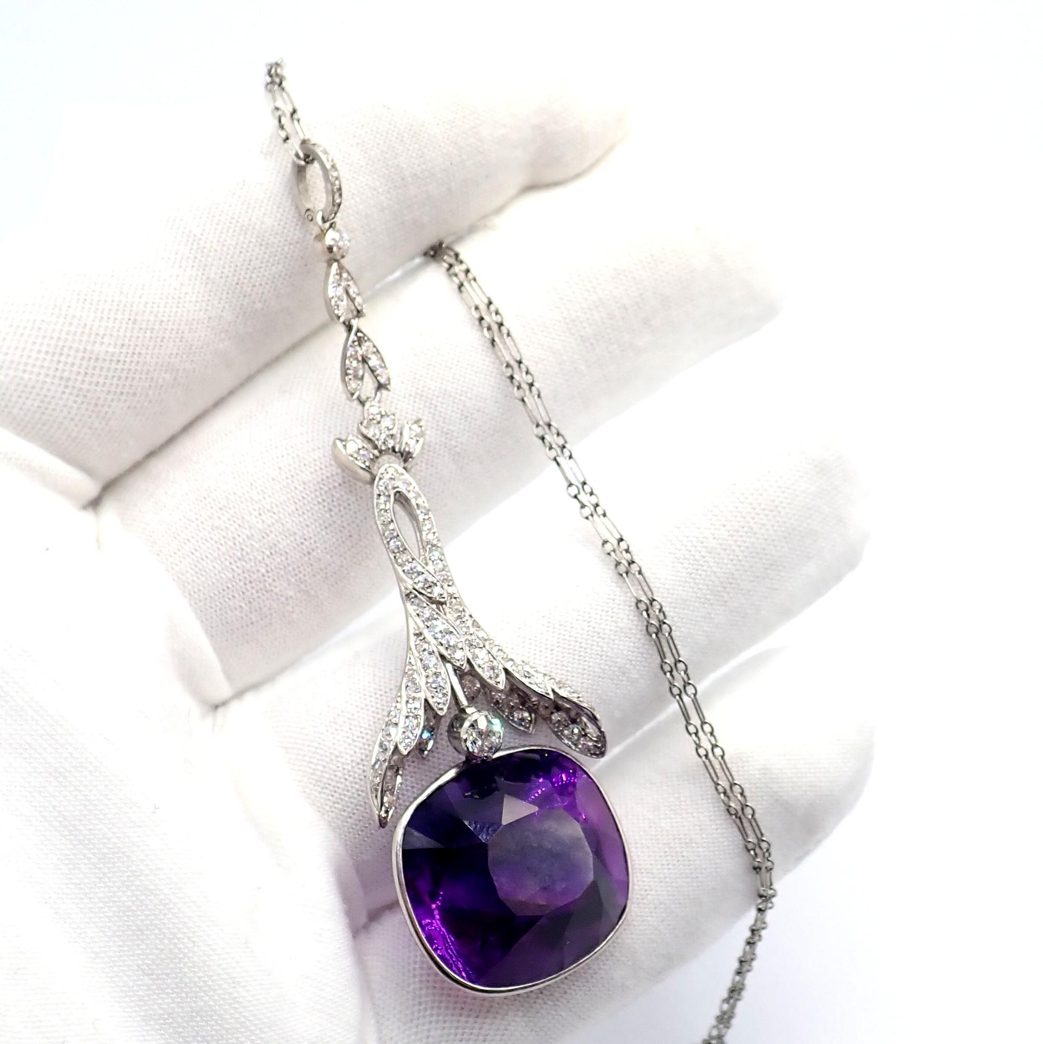 Femenino o masculino Collar Colgante Vintage Estate Diamante Amatista Grande Art Decó Platino en venta