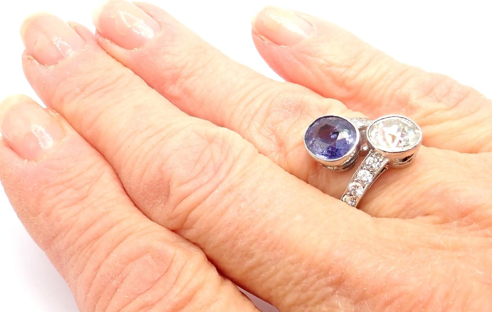 Vintage Estate Diamond Sapphire Art Deco Crossover Platinum Ring en venta 3