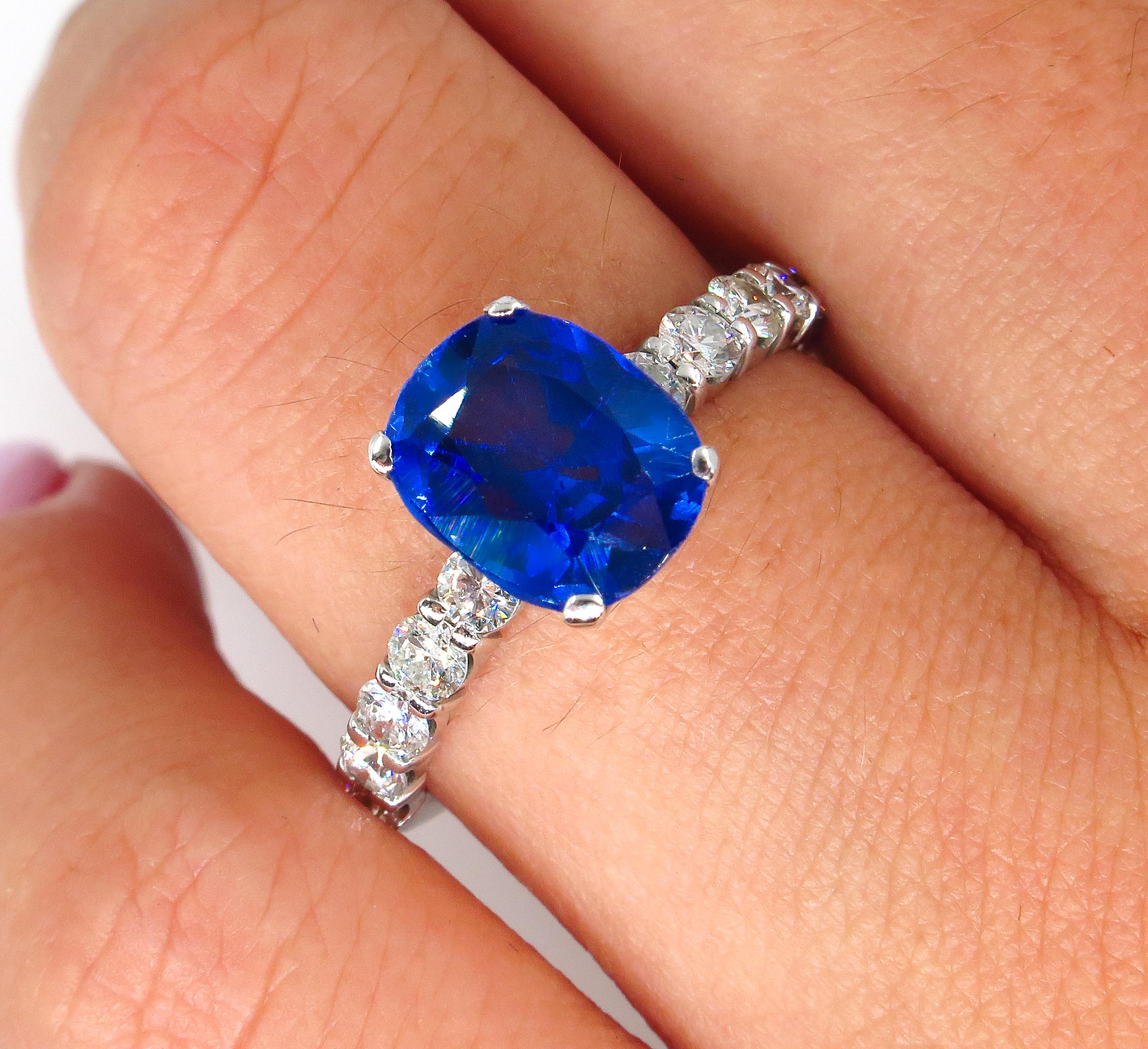 Vintage Estate GIA 2.82ct Synthetic Sapphire Diamonds Engagement Wedding Plat For Sale 4
