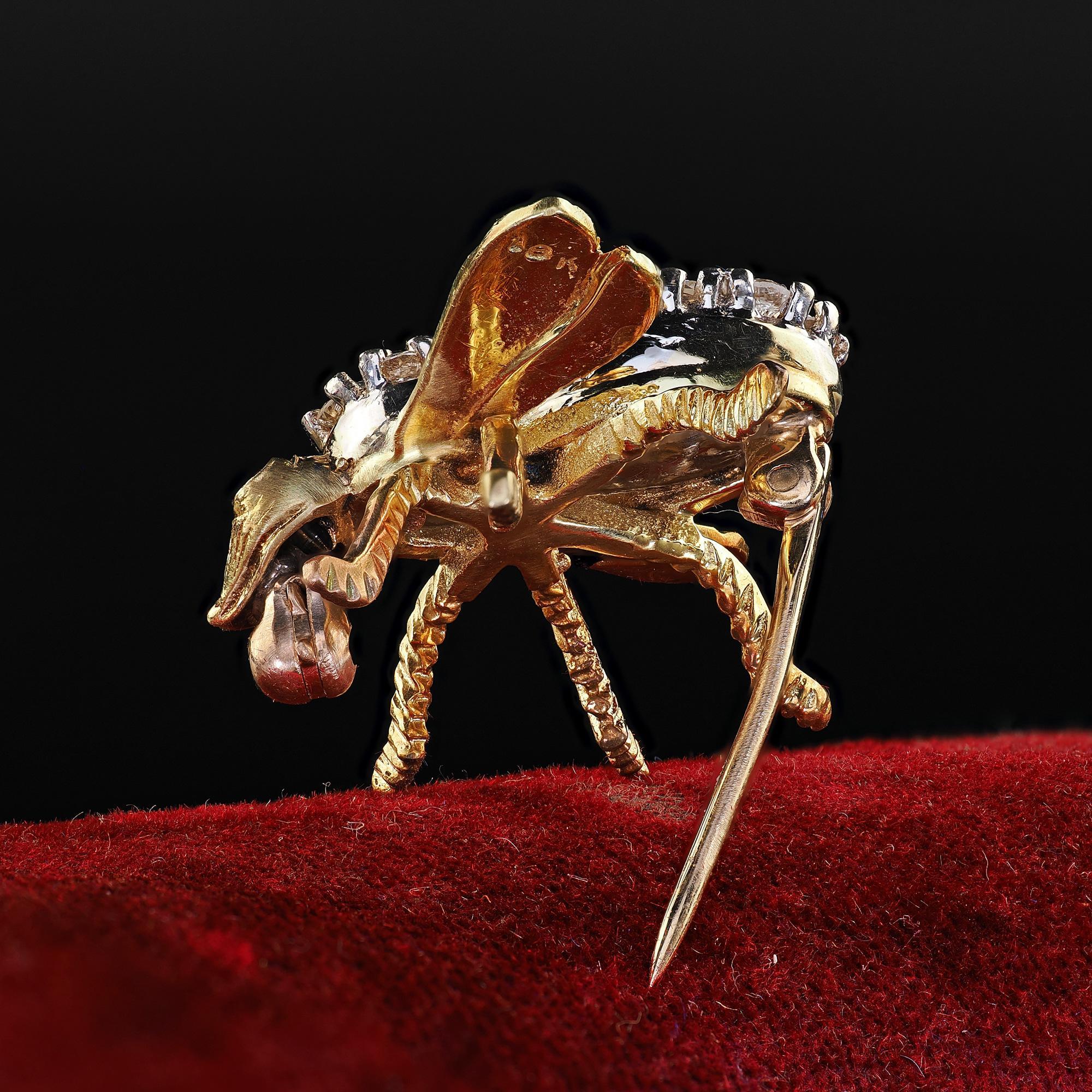 Vintage Estate Herbert Rosenthal 18K Yellow Gold Diamond Bee Pin 1