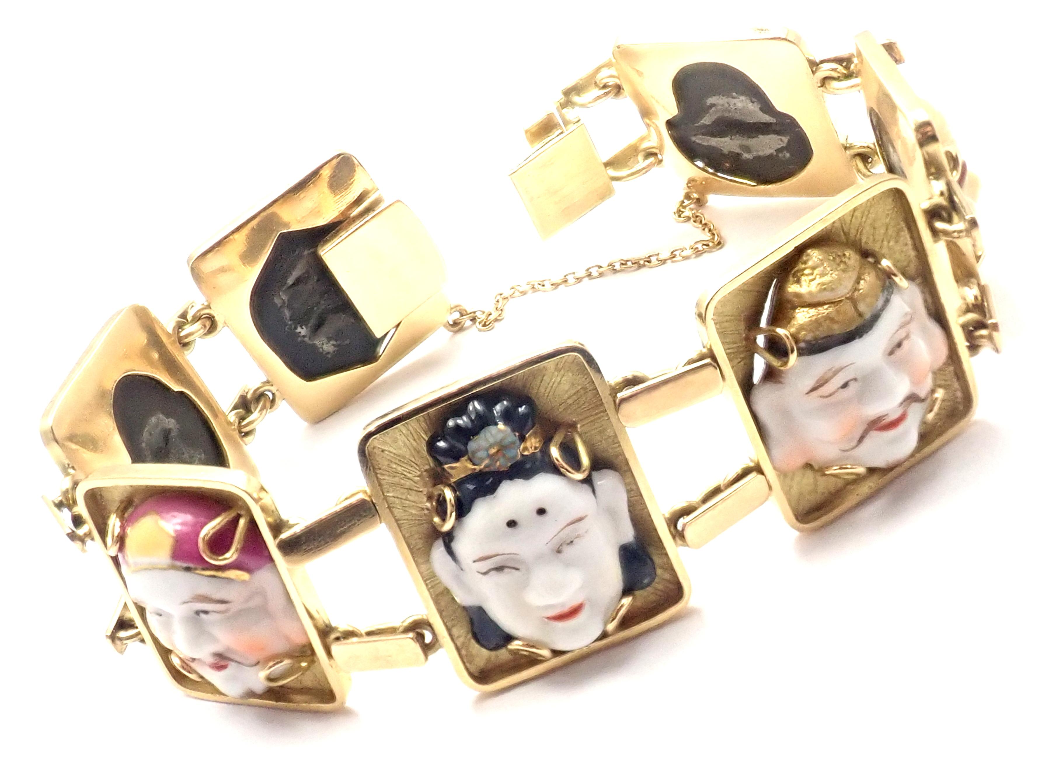 18k Yellow Gold Estate Vintage Japanese Toshikane Link Bracelet Featuring 7 Lucky Gods.
With The seven gods of fortune, or seven immortals, represented here are: Hotei, God of abundance. Jurojin: God of long life. Fukurokuju: God of happiness,