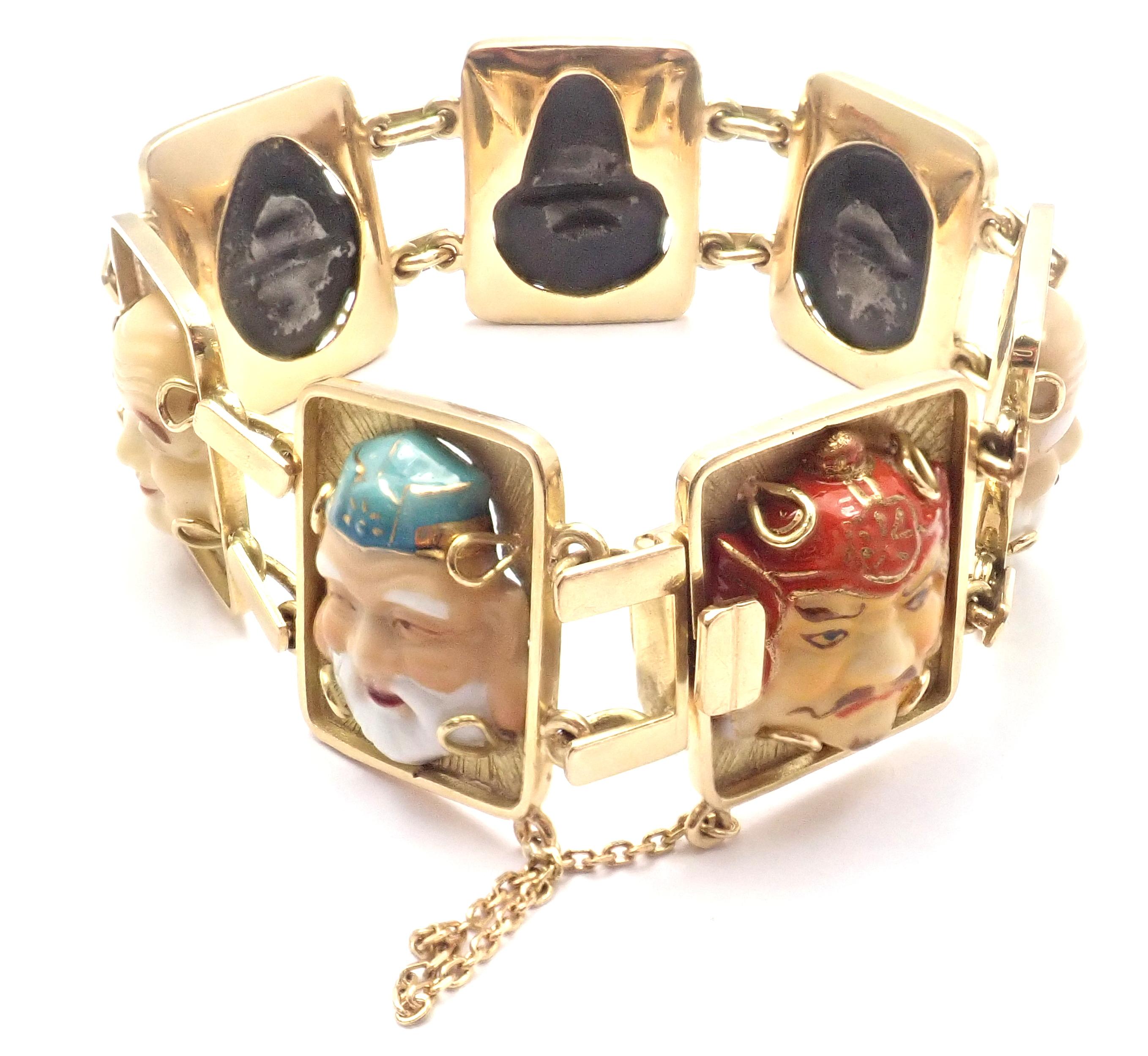 Vintage Estate Japanese Toshikane 7 Lucky Gods Yellow Gold Link Bracelet In Excellent Condition In Holland, PA