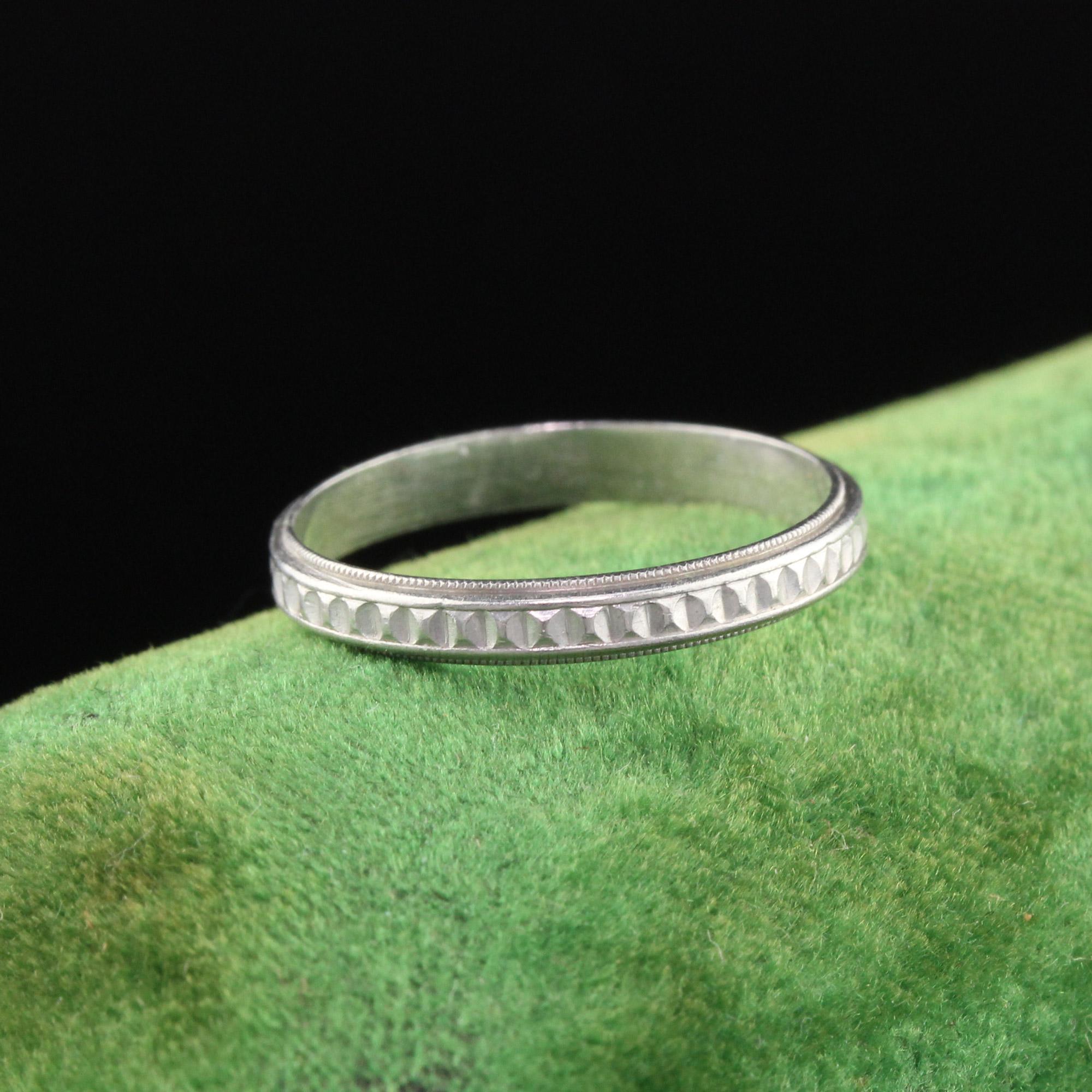Vintage Estate Platinum band with small 'studs' going all the way around. Could be worn as a pinky ring, midi ring, or wedding band!

#R0218

Metal: Platinum

Weight: 2 Grams

Ring Size: 4.5

*Unfortunately this ring cannot be sized.

Measurements: