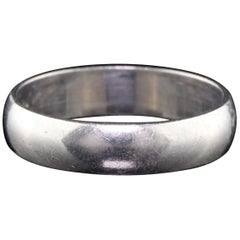 Retro Estate Platinum Wedding Band