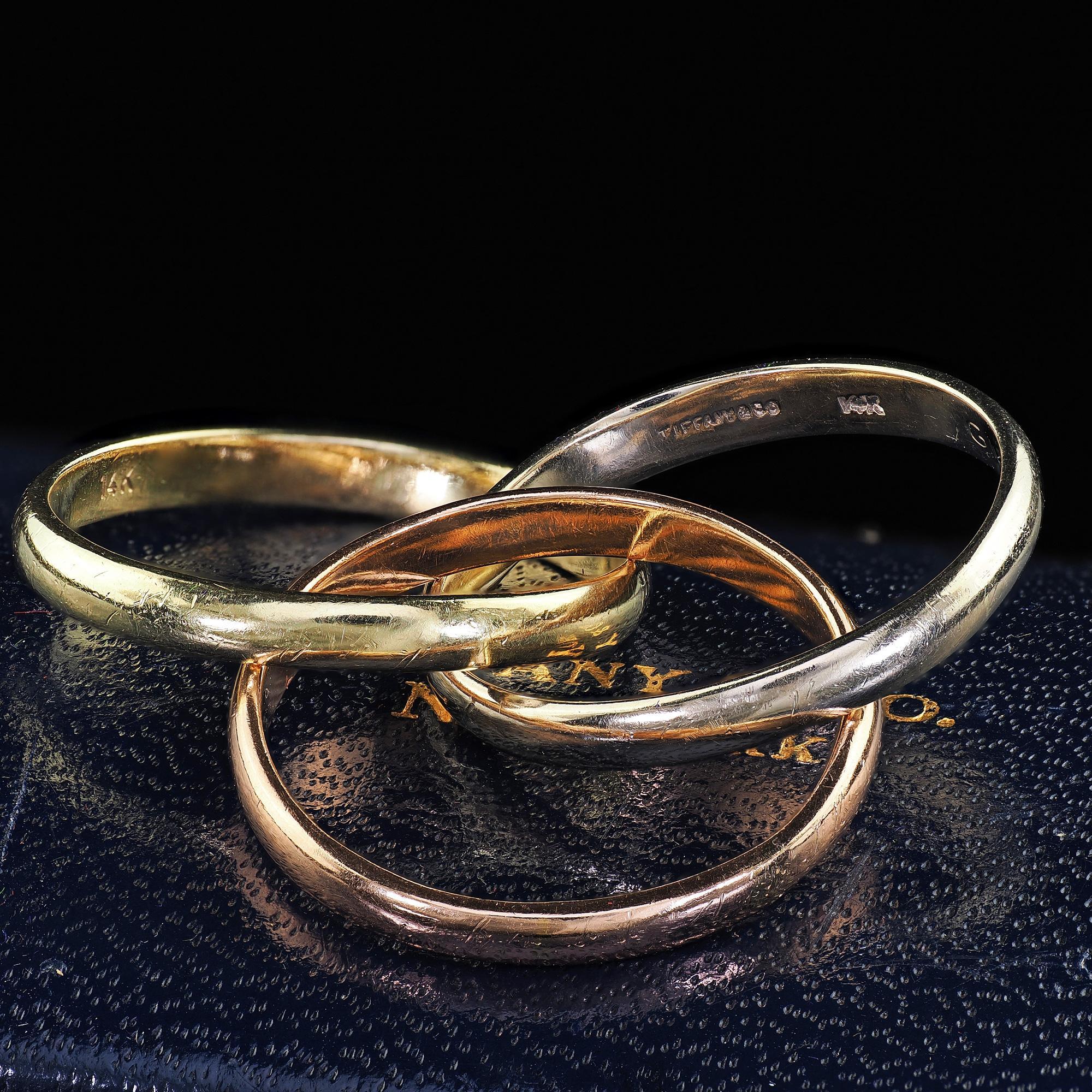 Vintage Estate Tiffany and Co 14K Tri Gold Rolling Ring Band - Size 6 3/4 For Sale 1