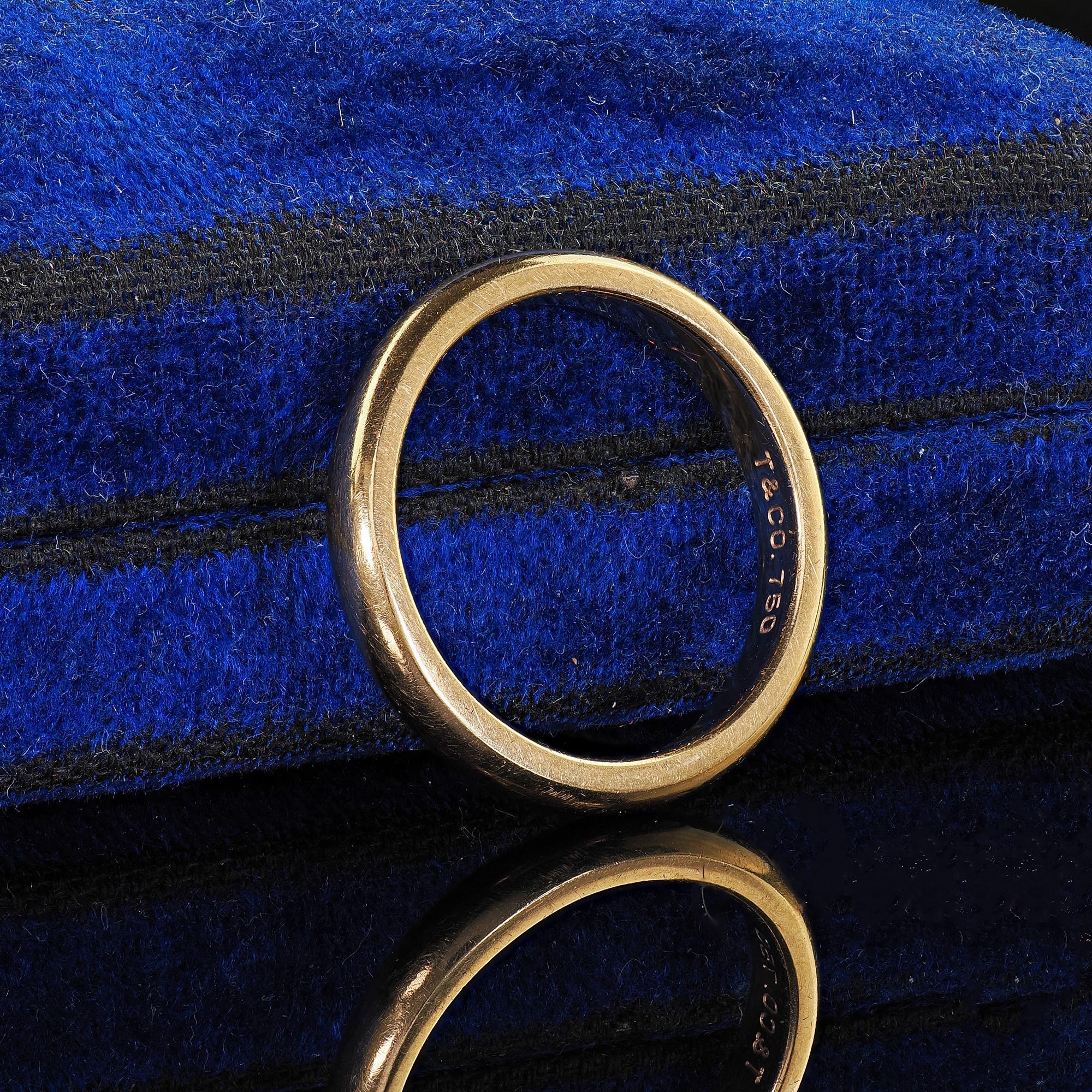 Vintage Estate Tiffany Co. 18K Gelbgold Classic Wedding Band Ring - Größe 4 3/4. im Angebot 5