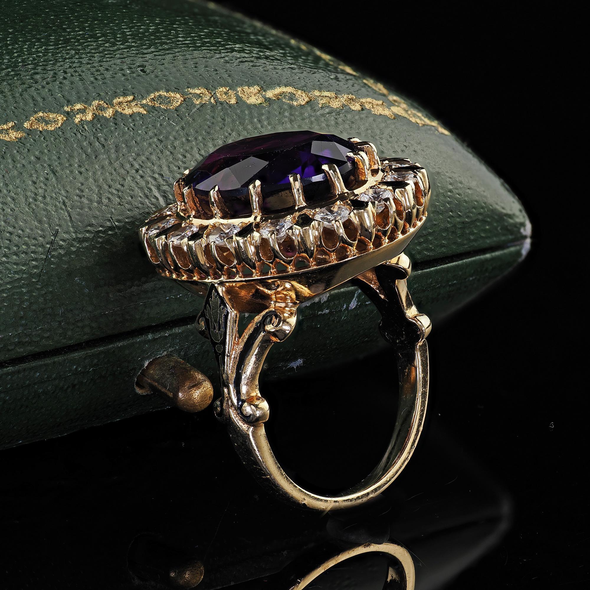 Victorien Bague cocktail de style néo- victorien vintage, avec améthyste, diamant et émail en vente