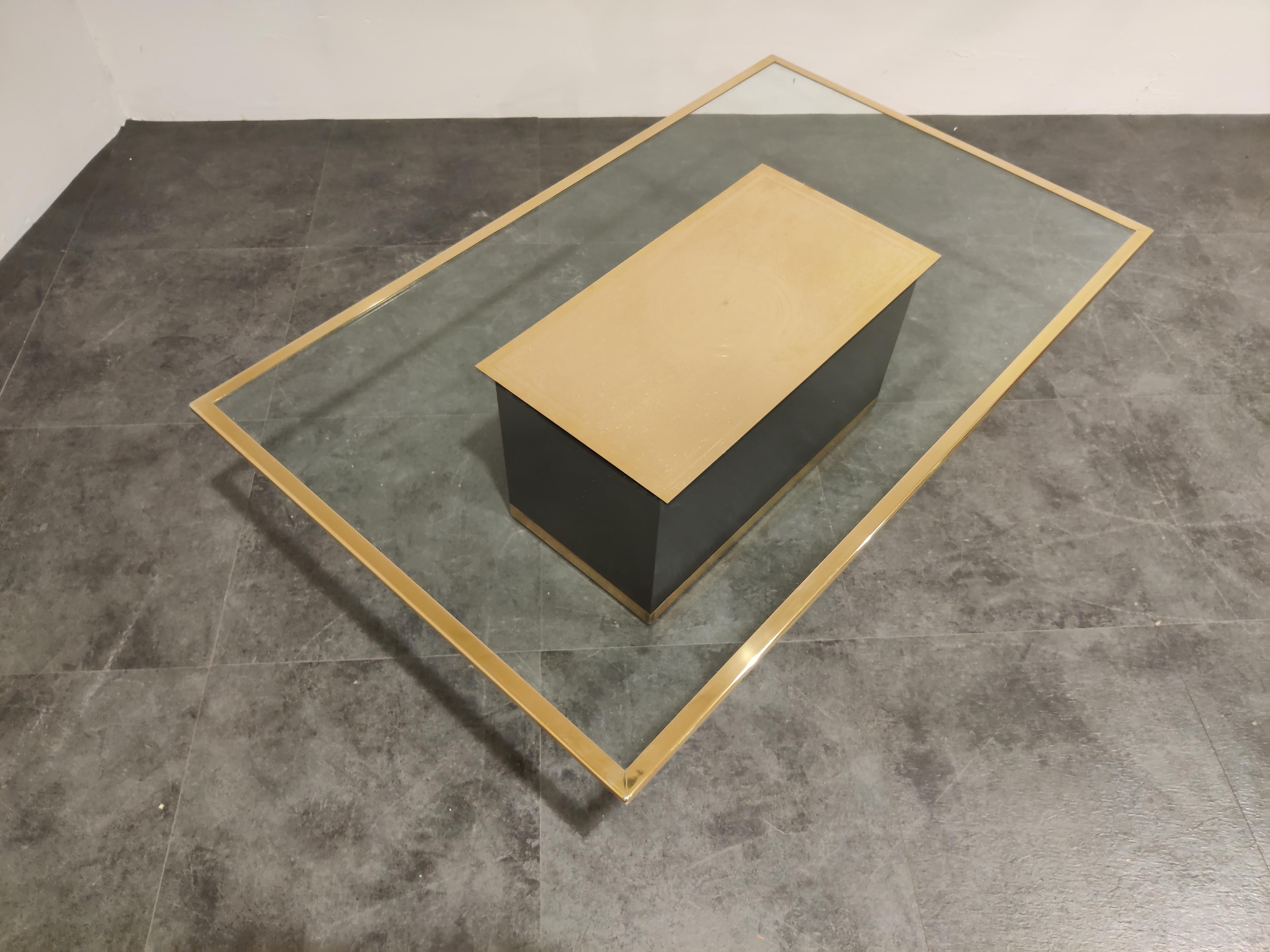 Hollywood Regency Table basse vintage en laiton gravé par Ricco D, années 1970 en vente