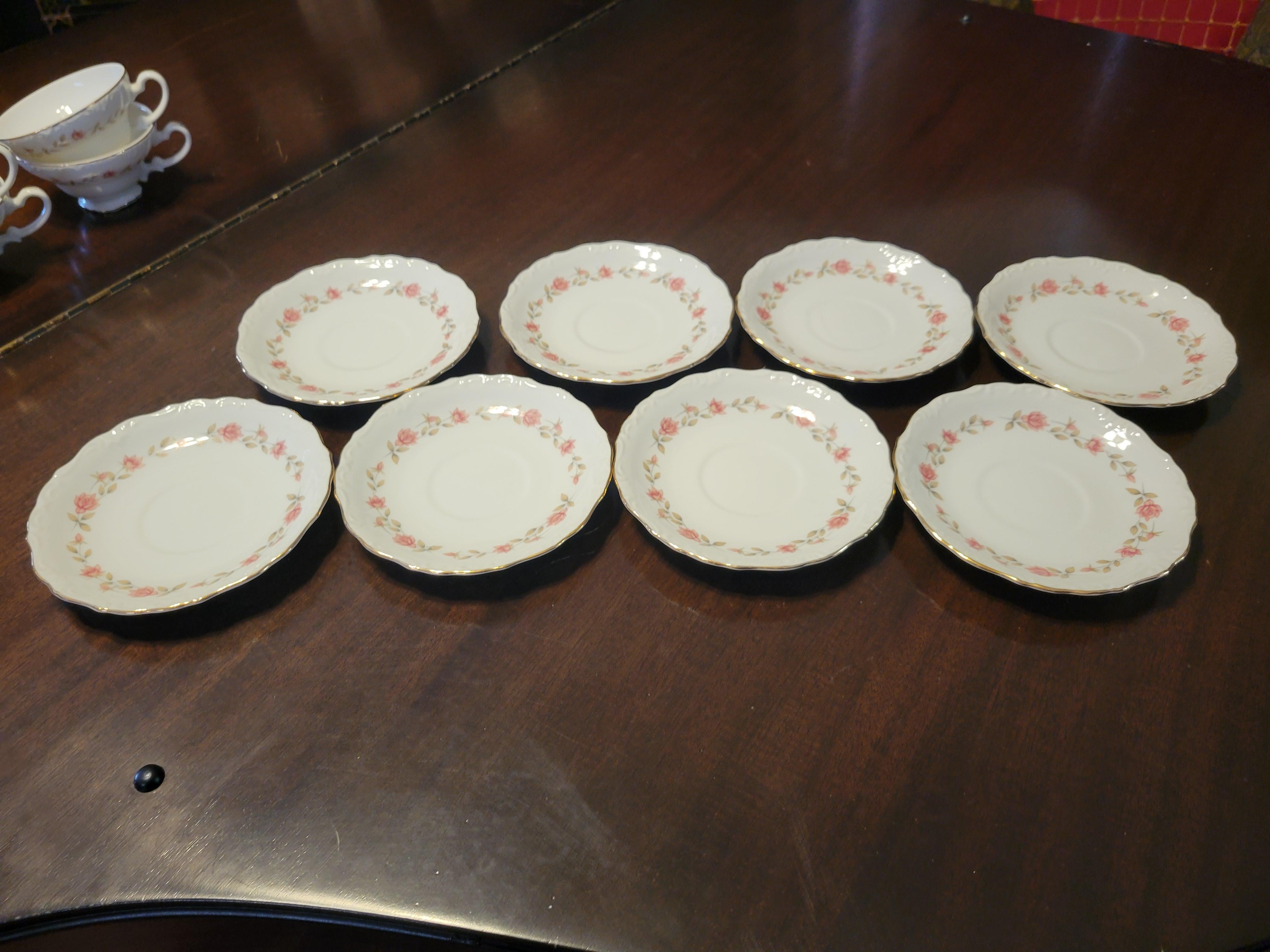 1950, Eternal Rose (Japan) Fine China 8-Person Dining Set - 44 pieces For Sale 5