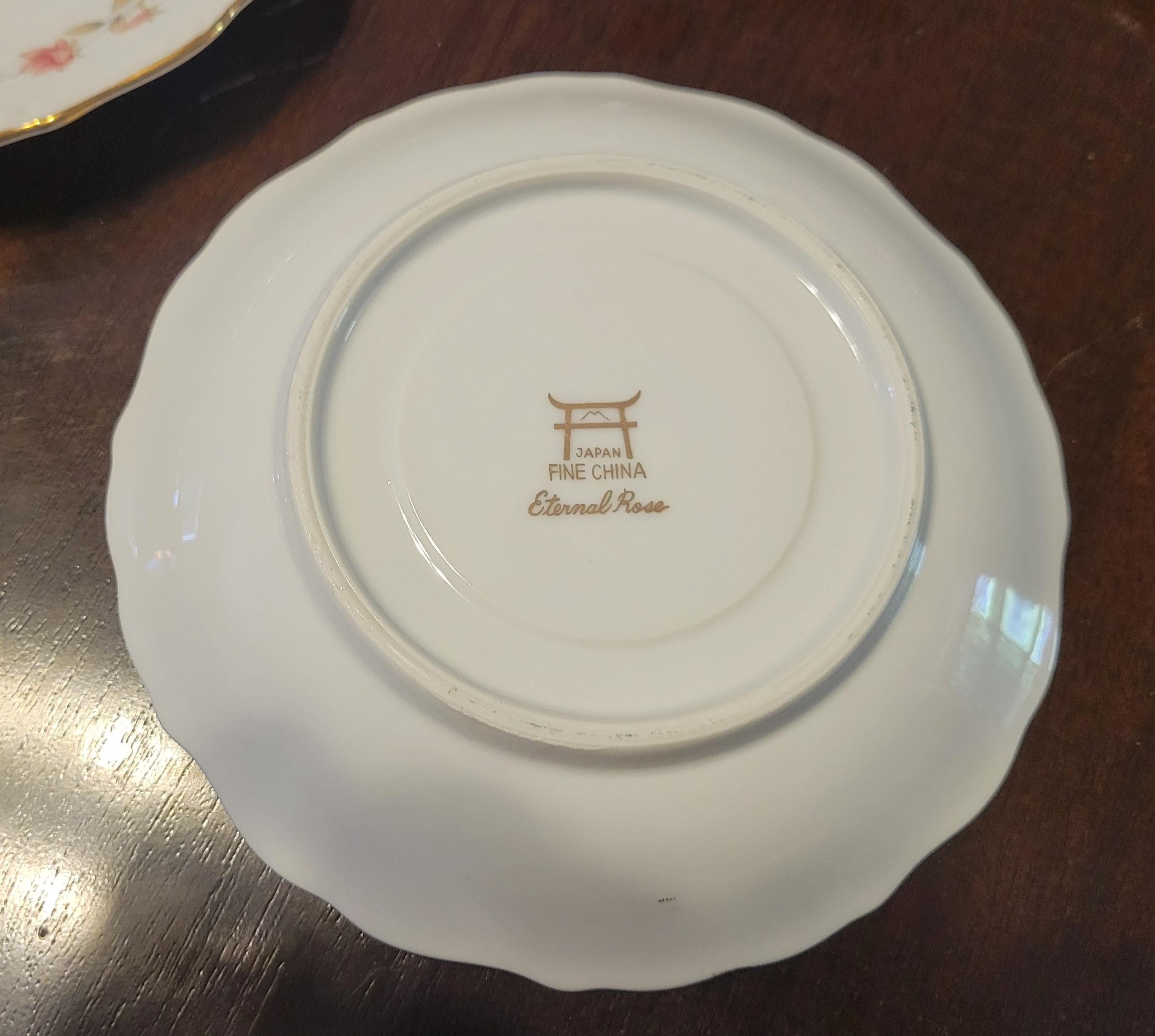 Vintage, Eternal Rose (Japan) Fine China Dining Set for 8 - 44 pieces For Sale 6