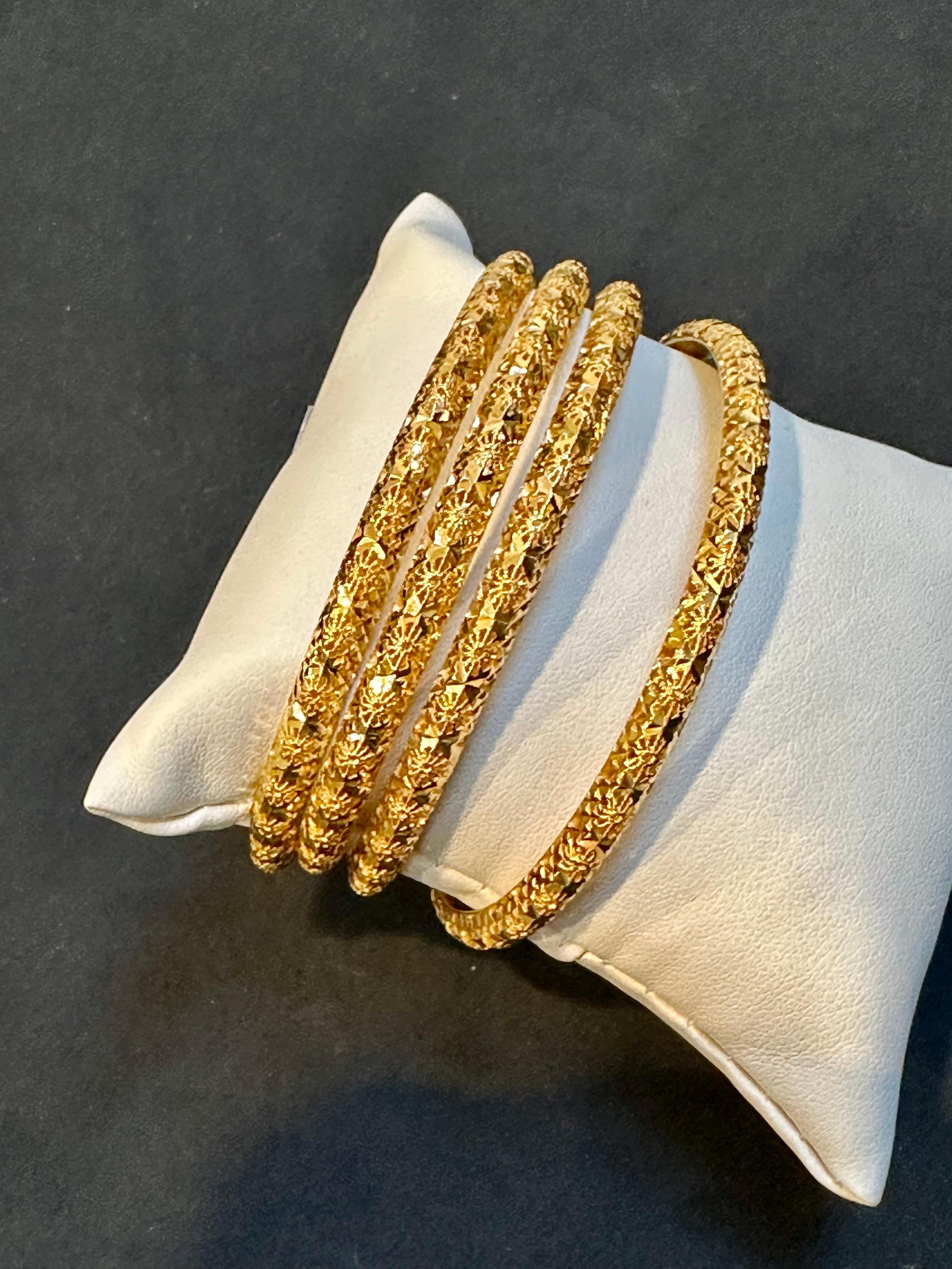 Vintage Eternity Bangle Bracelet 21 Karat Yellow Gold 53 Grams, Set of 4 Churi 10