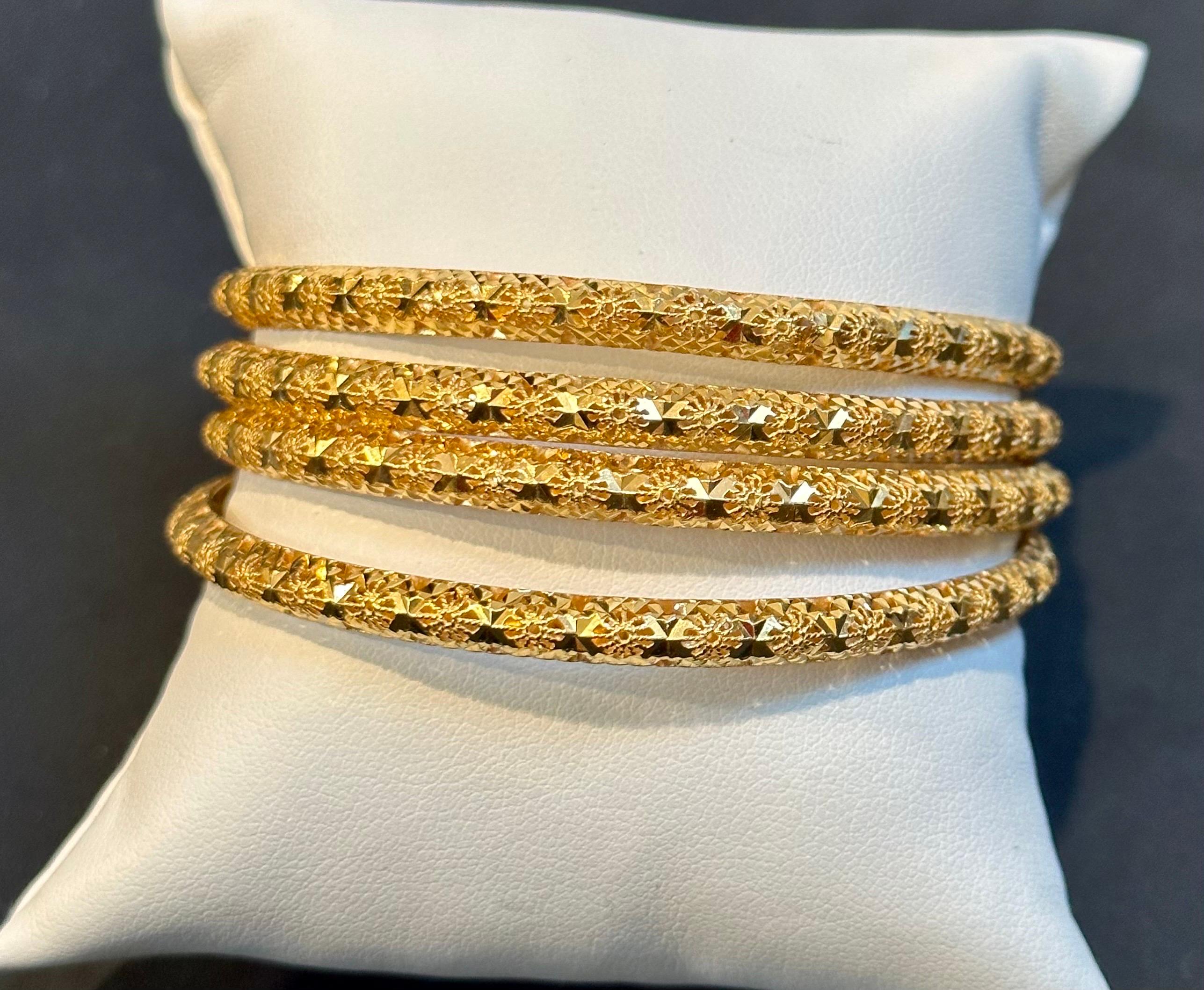 Vintage Eternity Bangle Bracelet 21 Karat Yellow Gold 53 Grams, Set of 4 Churi 13