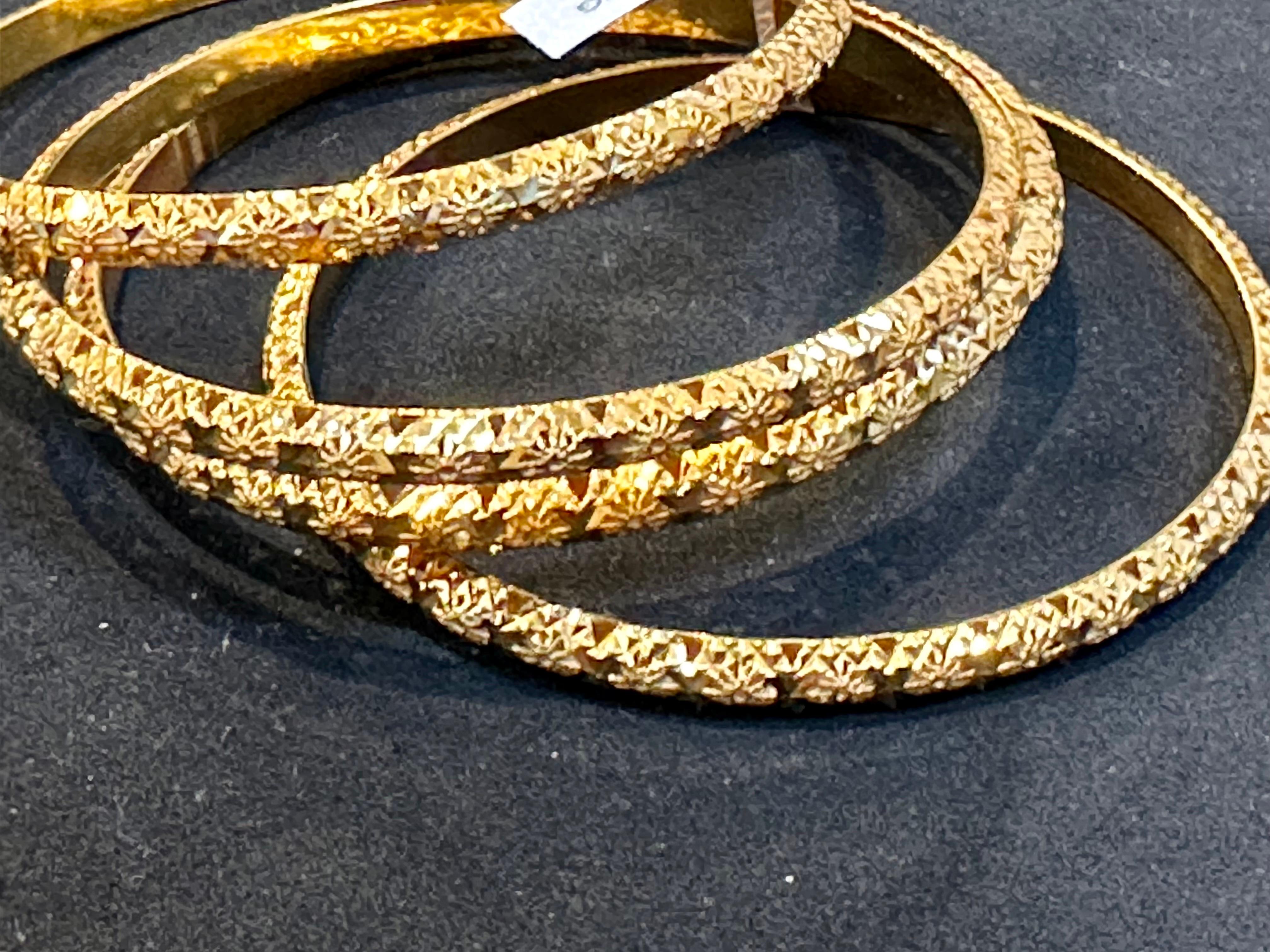 Bracelet jonc d'éternité vintage en or jaune 21 carats 53 grammes, lot de 4 carats en vente 1