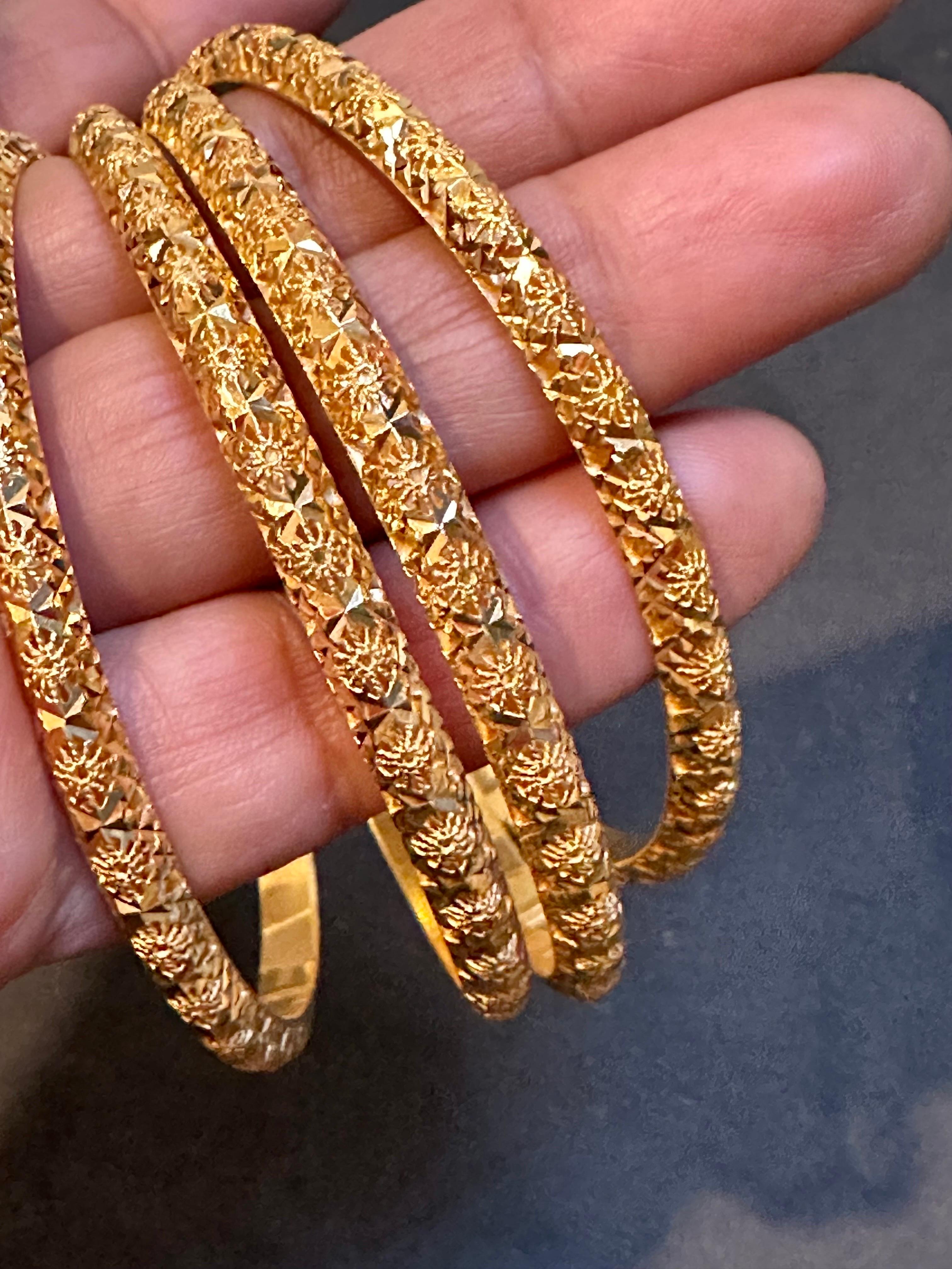 Vintage Eternity Bangle Bracelet 21 Karat Yellow Gold 53 Grams, Set of 4 Churi 3