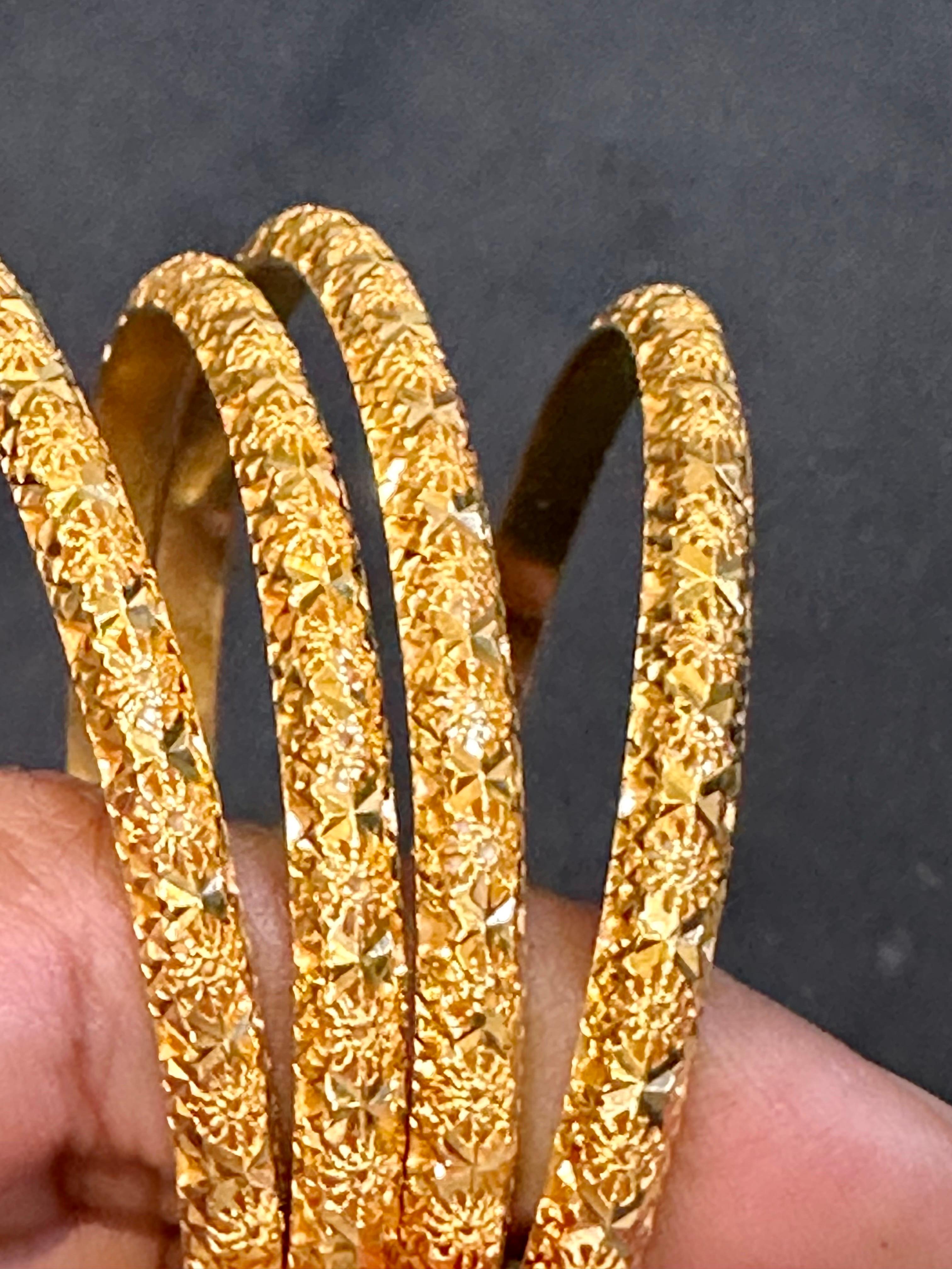 Bracelet jonc d'éternité vintage en or jaune 21 carats 53 grammes, lot de 4 carats en vente 3