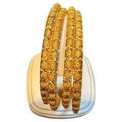 Vintage Eternity Bangle Bracelet 21 Karat Yellow Gold 53 Grams, Set of 4 Churi