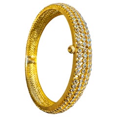 Vintage Eternity Bangle Bracelet 22 Karat Yellow Gold 27.6 Grams, With 10.77 CH
