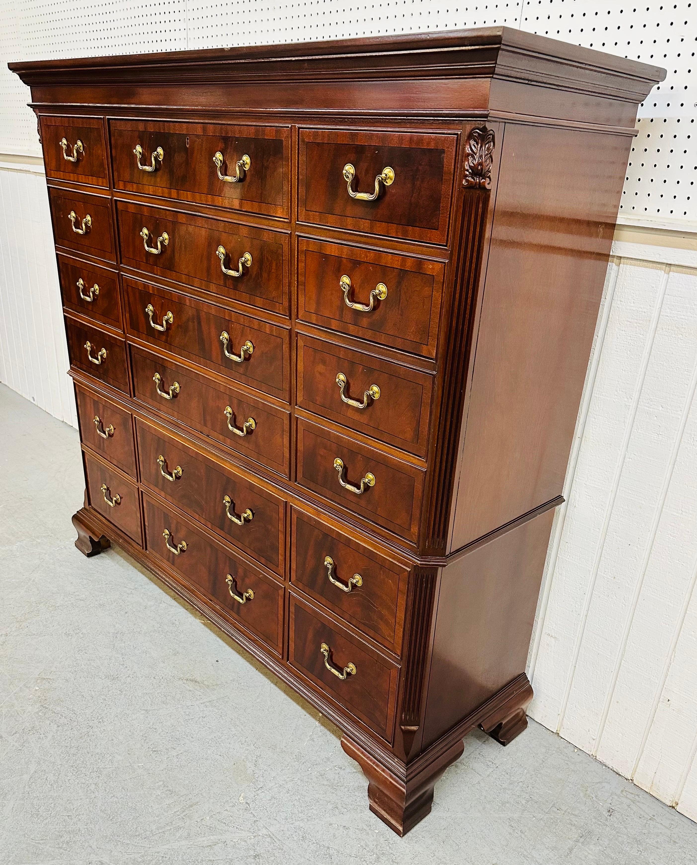 Georgian Vintage Ethan Allen “18th Century” Mahogany Chest of Drawers