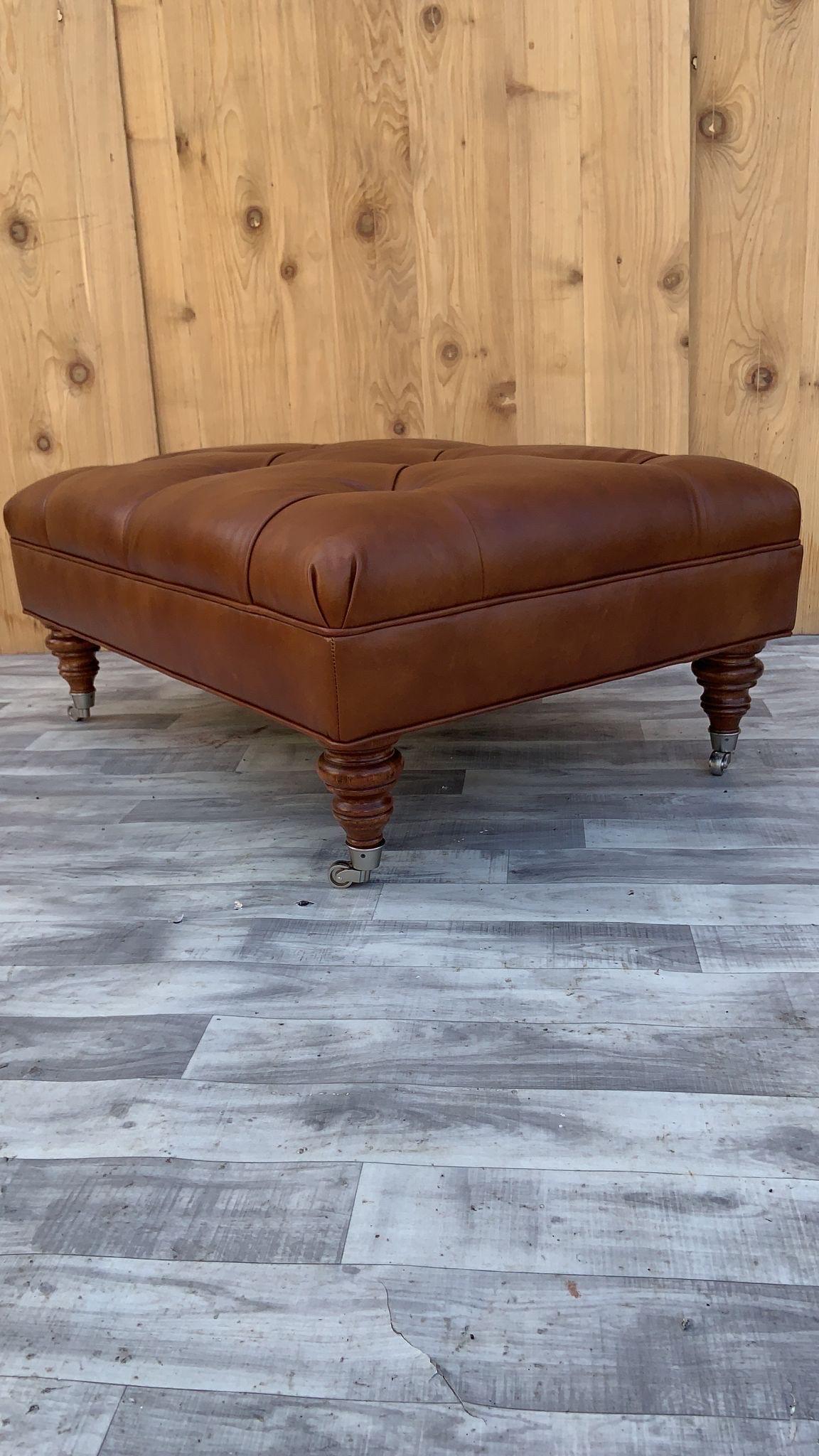 Vintage English Chesterfield Style Leather Tufted Ottoman In Good Condition For Sale In Chicago, IL