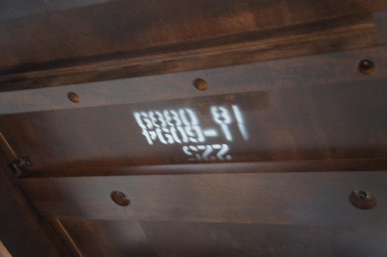 Vintage Ethan Allen Georgian Court Queen Anne Cherry Oval Dining Table