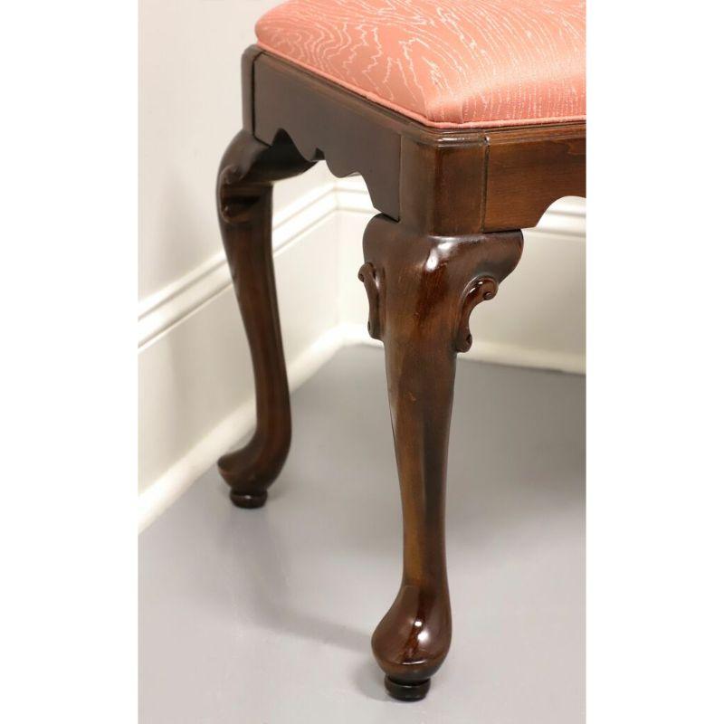 Vintage Ethan Allen Queen Anne Bench / Footstool A In Good Condition In Charlotte, NC