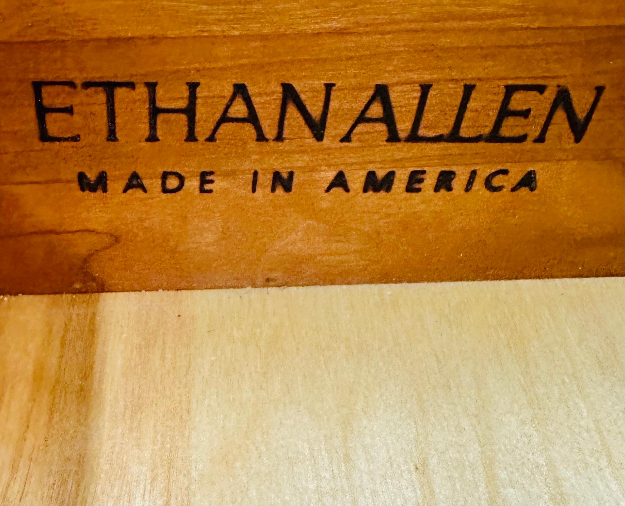 Late 20th Century Vintage Ethan Allen Regency Style Medallion Cherry 9-Drawer Dresser