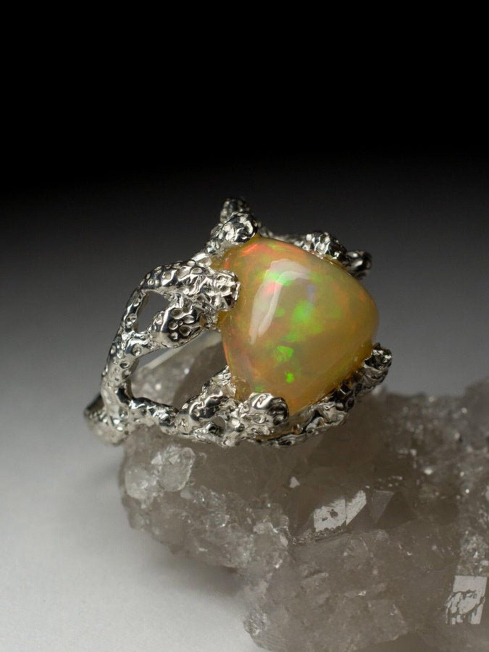 Heart Cut Vintage Ethiopian Opal Silver Ring Medusa unisex ring 7.5 size For Sale