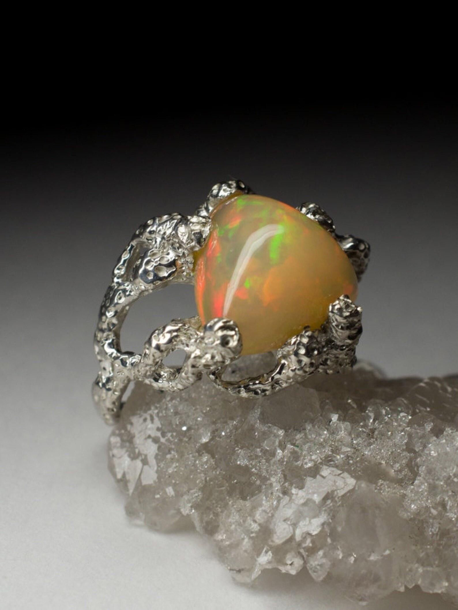 Äthiopischer Opal Silber Ring Medusa Unisex-Ring 7,5 Größe im Angebot 1