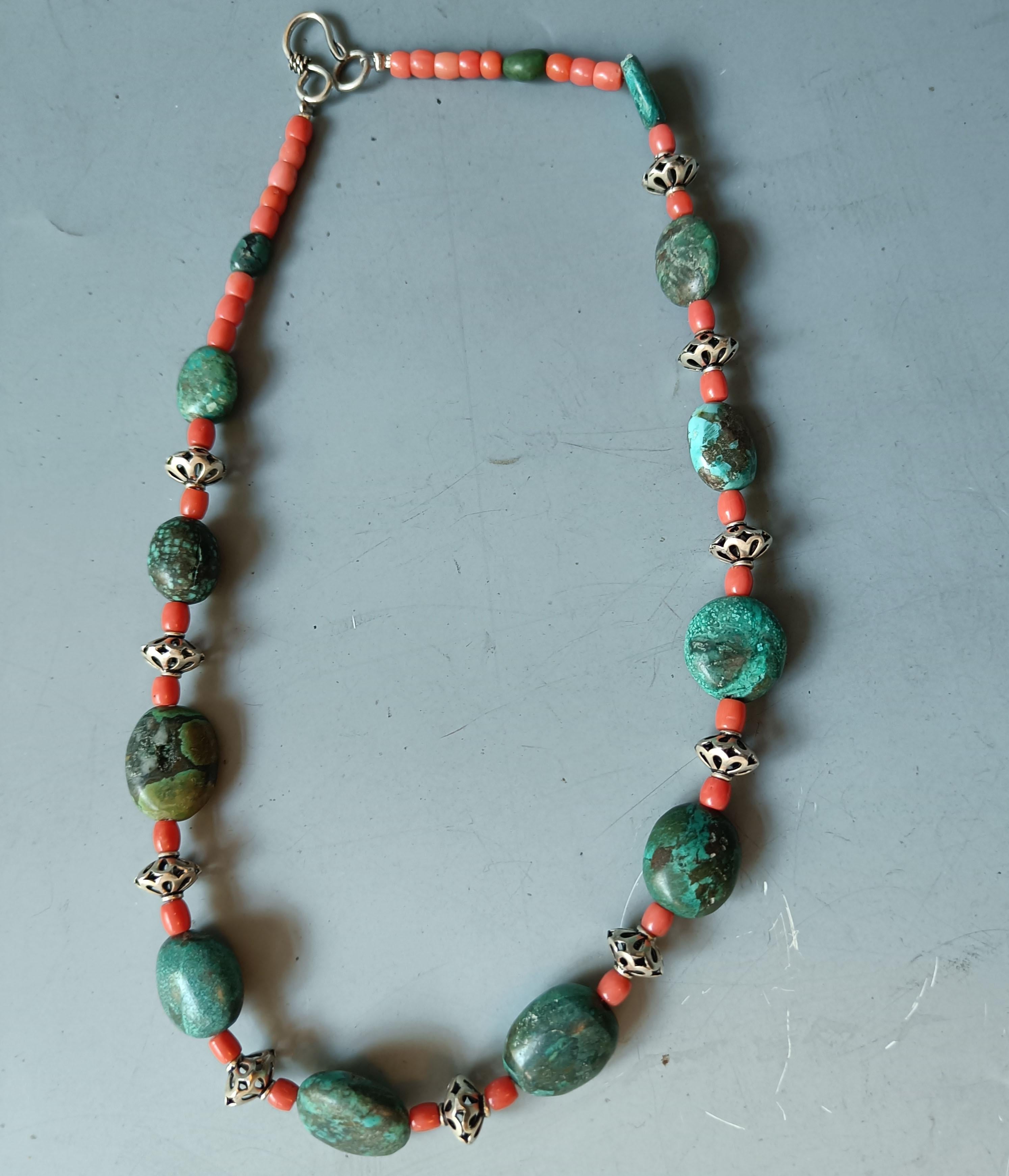 Calco Corallo etnico etnico Himalayano Tibetano Turchese d'epoca  Collana