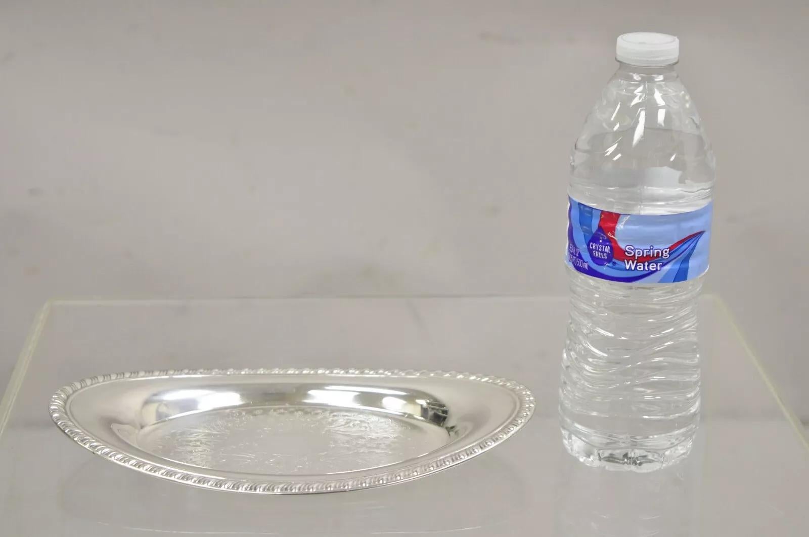 Plato baratija ovalado pequeño de estilo victoriano Vintage Eton bañado en plata Victoriano en venta