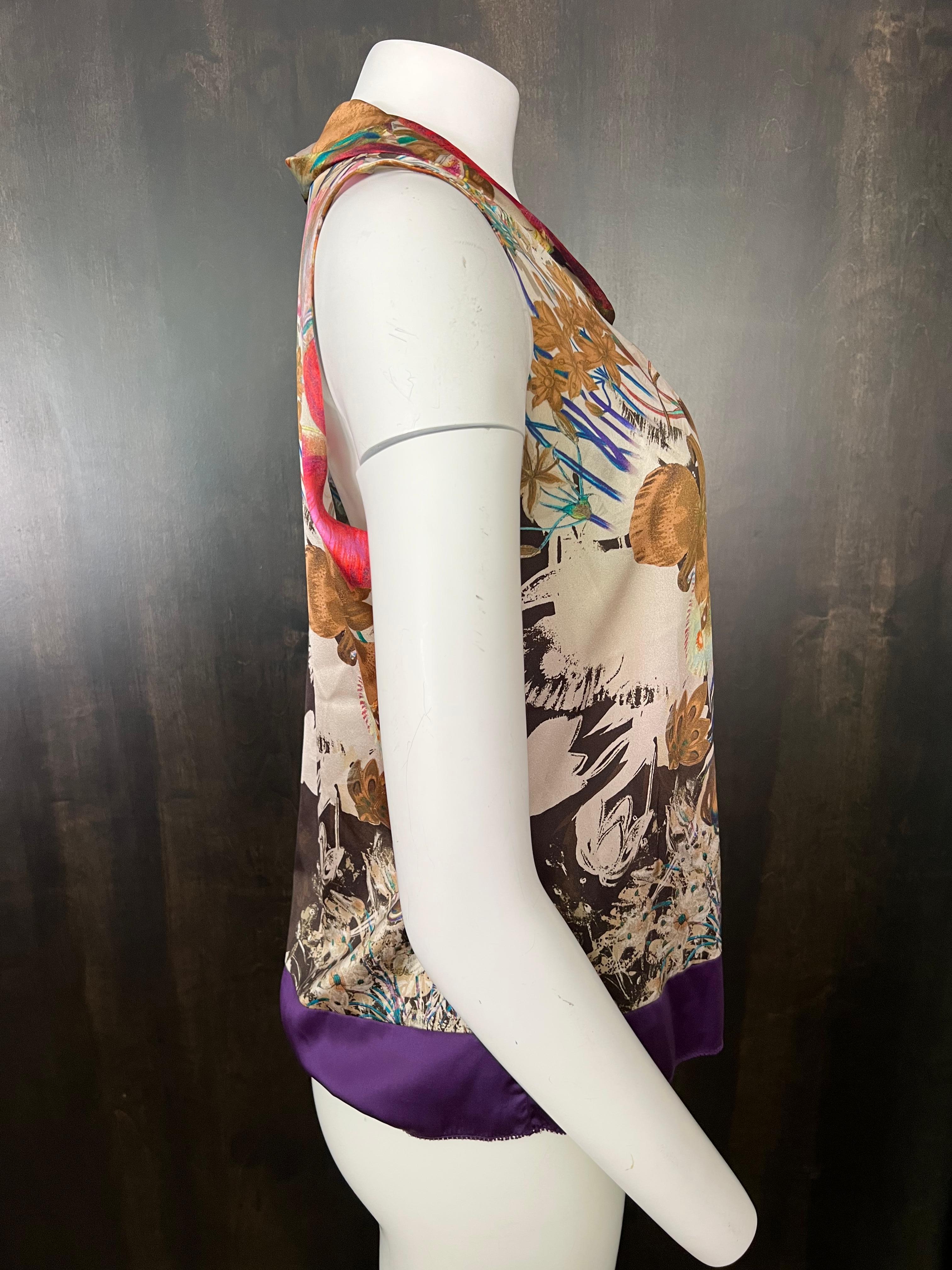 Vintage Etro Silk Multicolored Top Blouse, Size 42 In Excellent Condition For Sale In Beverly Hills, CA