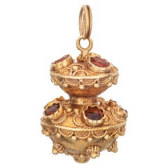 Vintage Etruscan Charm 18 Karat Gold Citrine Medium Pendant Jewelry Double