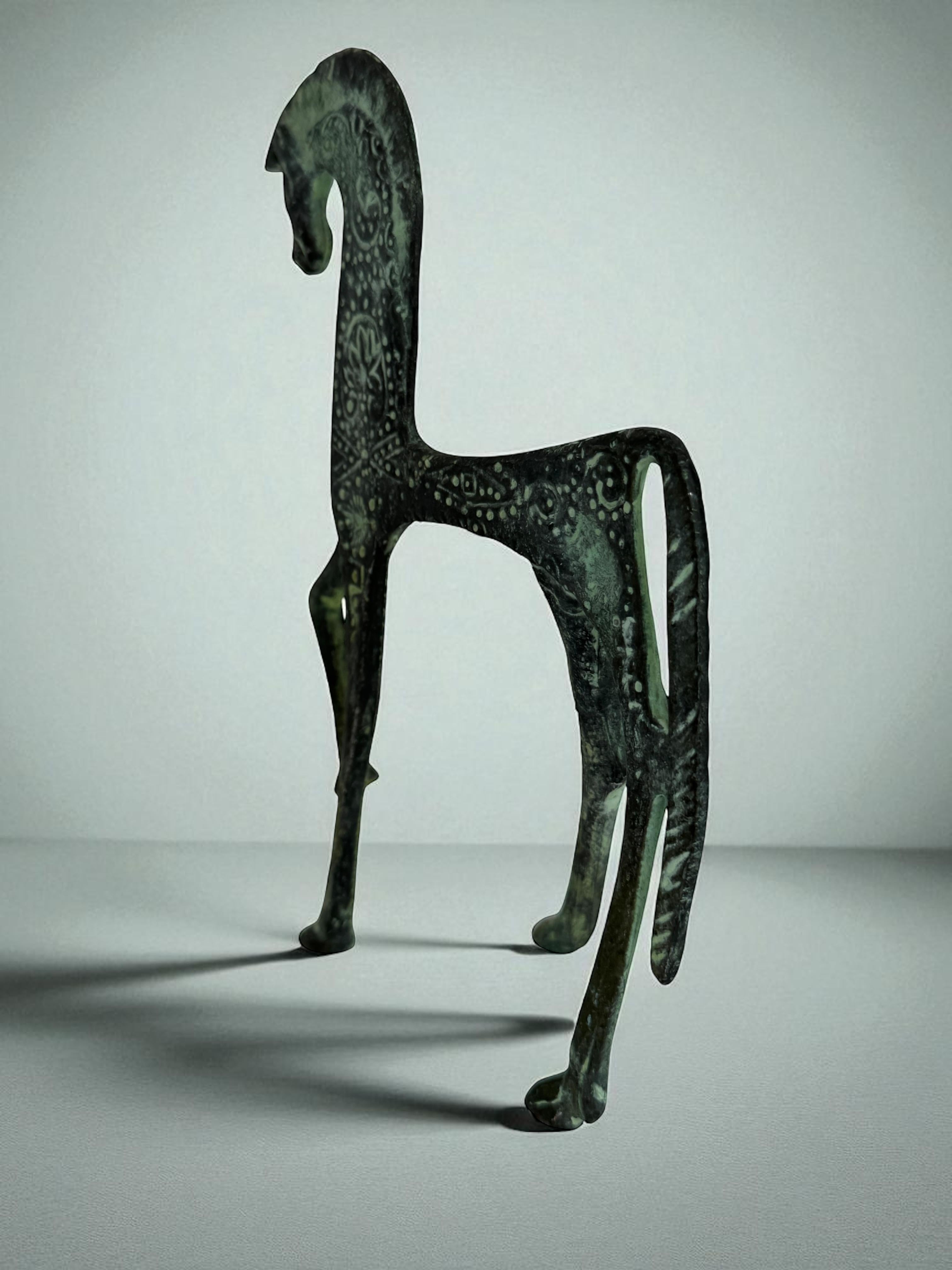 Figura di cavallo etrusco d'epoca, bronzo, replica museale italiana degli anni 1970-80 in vendita 1