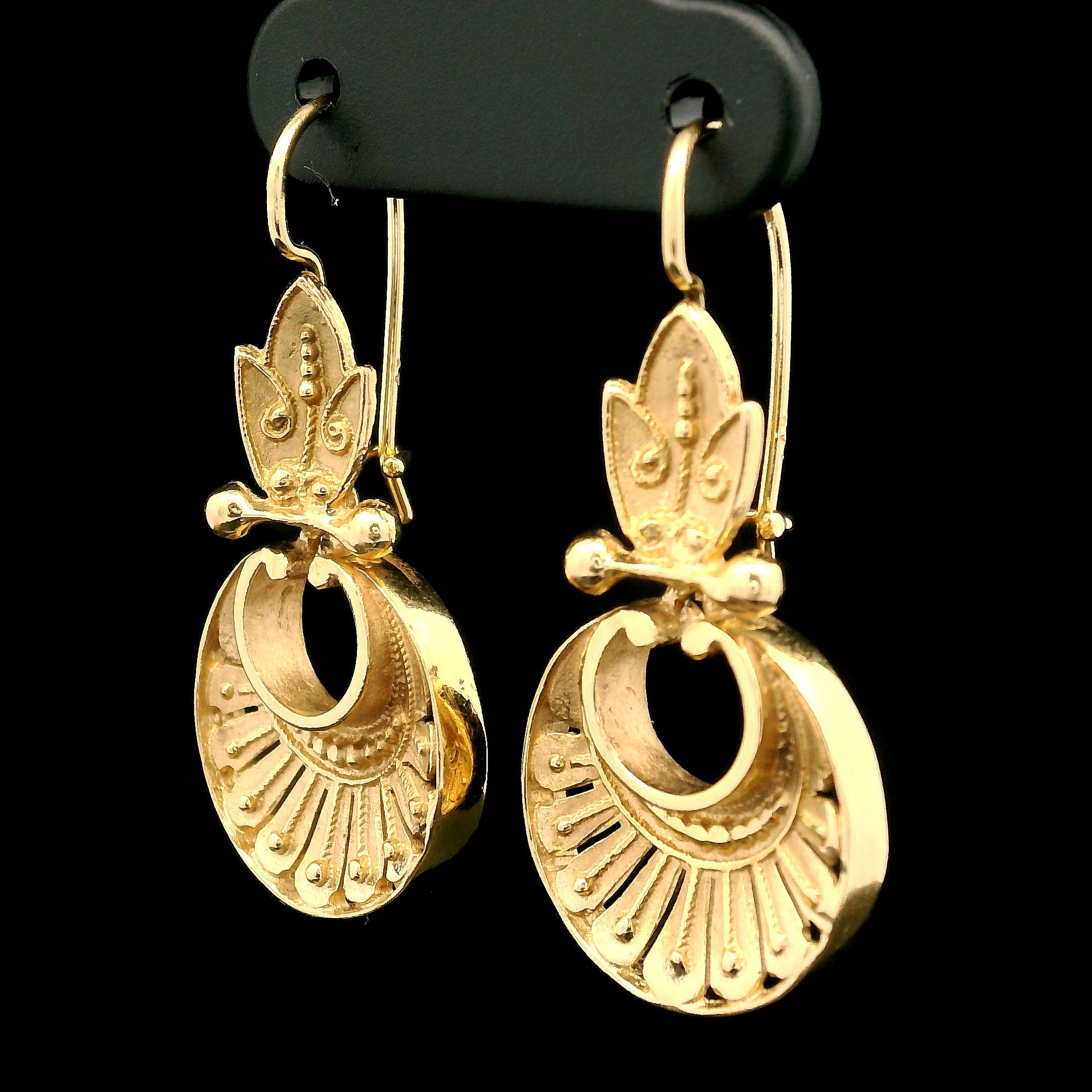Vintage Etruscan Revival 14k Yellow Gold Ornate Dangle Drop Earrings For Sale 4