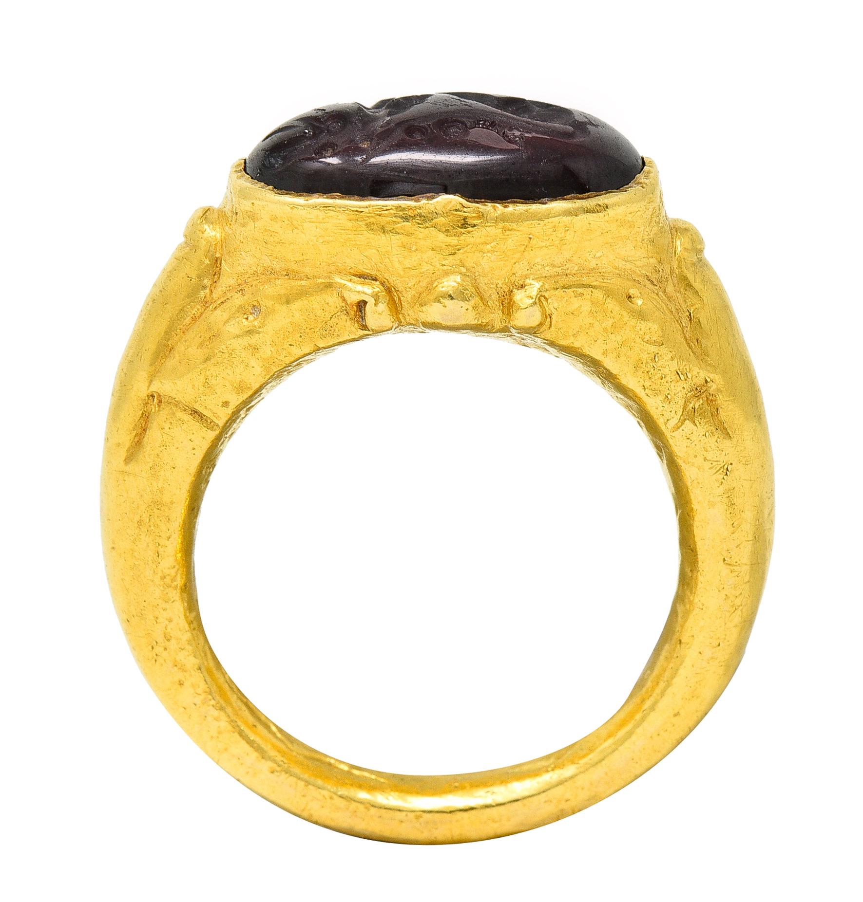 Vintage Etruscan Revival Garnet Intaglio 22 Karat Yellow Gold Lion Signet Ring 6