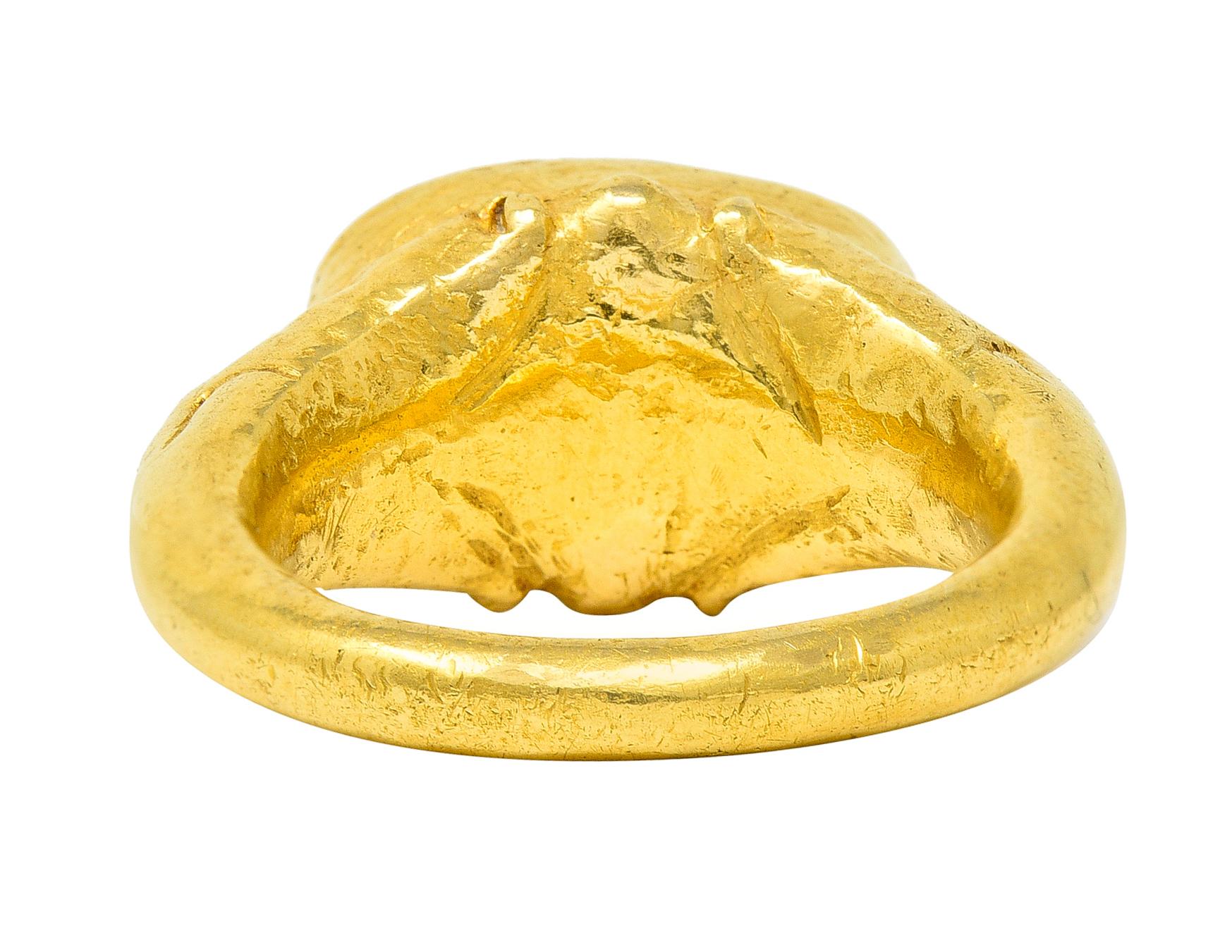 Vintage Etruscan Revival Garnet Intaglio 22 Karat Yellow Gold Lion Signet Ring In Excellent Condition In Philadelphia, PA