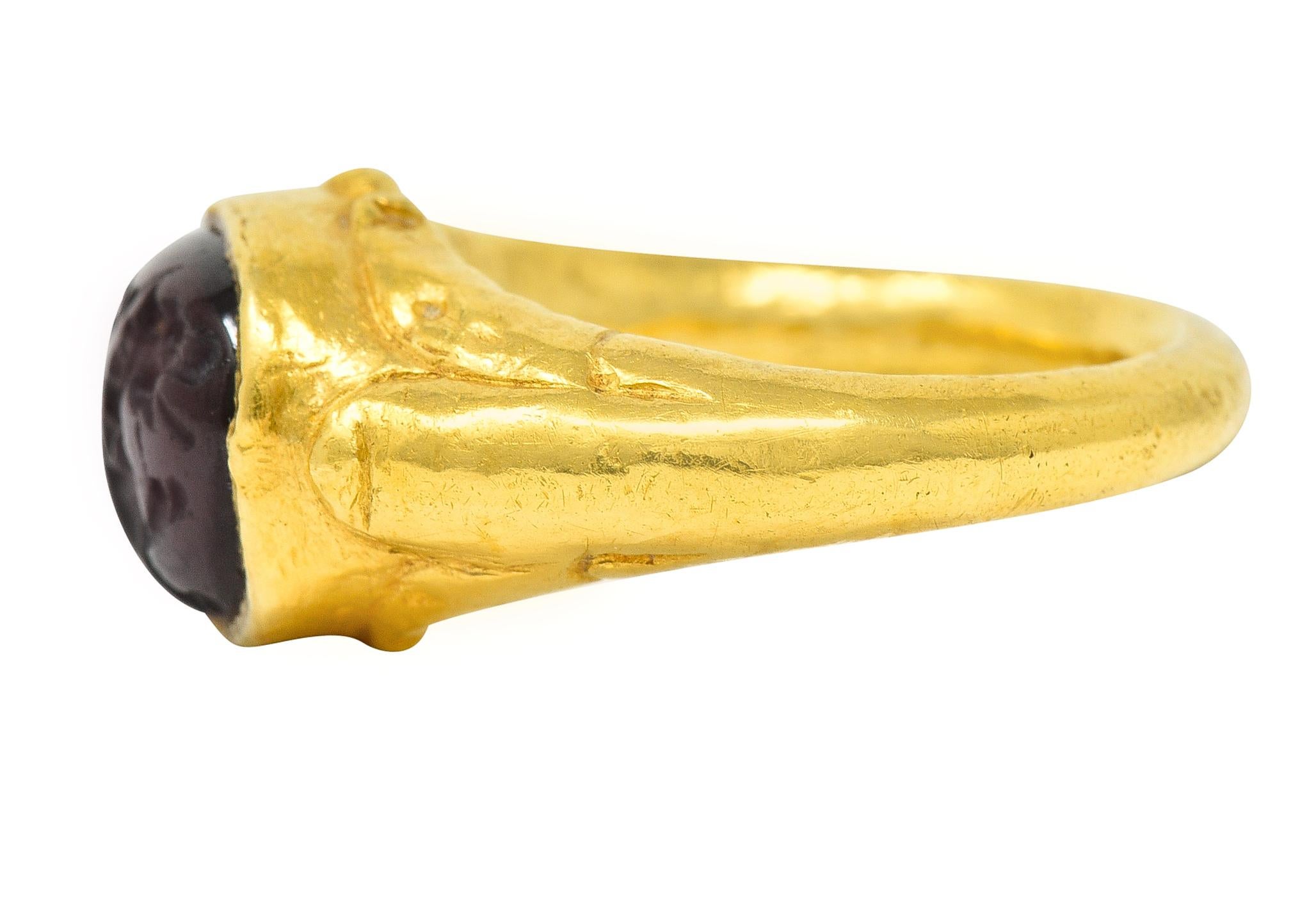 Women's or Men's Vintage Etruscan Revival Garnet Intaglio 22 Karat Yellow Gold Lion Signet Ring